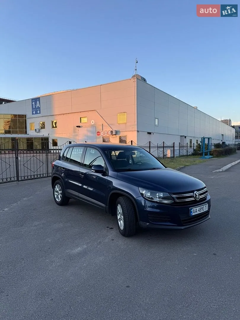 Volkswagen Tiguan, 2012