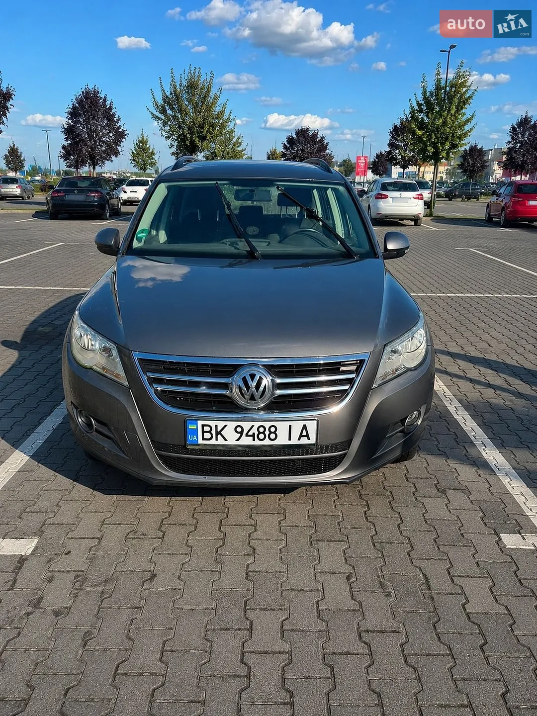 Volkswagen Tiguan, 2010