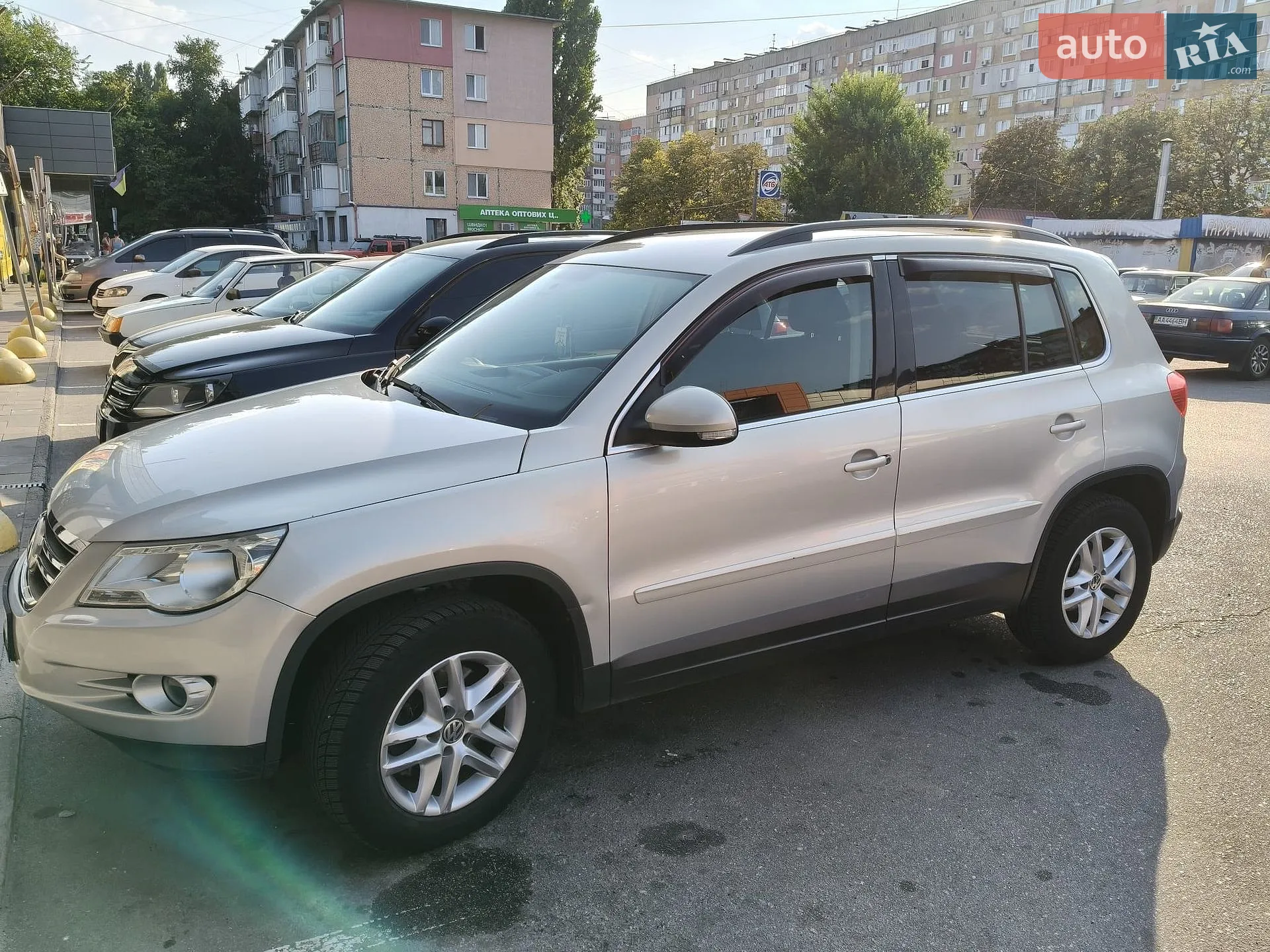 Volkswagen Tiguan, 2011