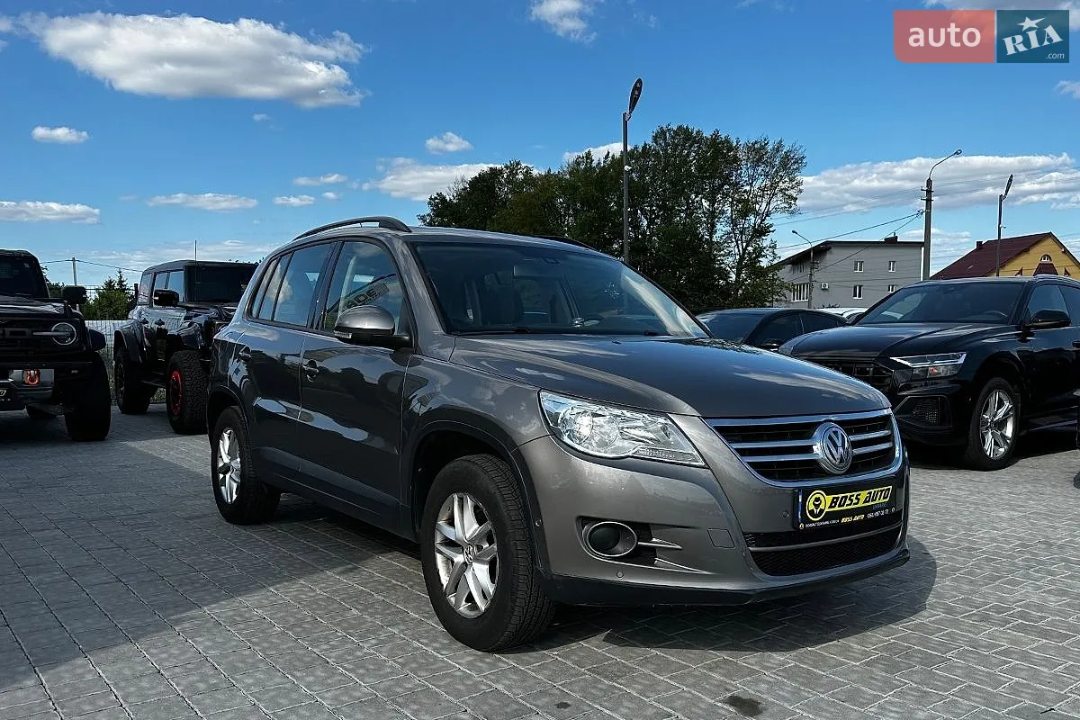Volkswagen Tiguan, 2010
