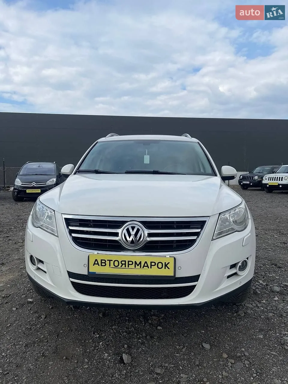 Volkswagen Tiguan, 2011