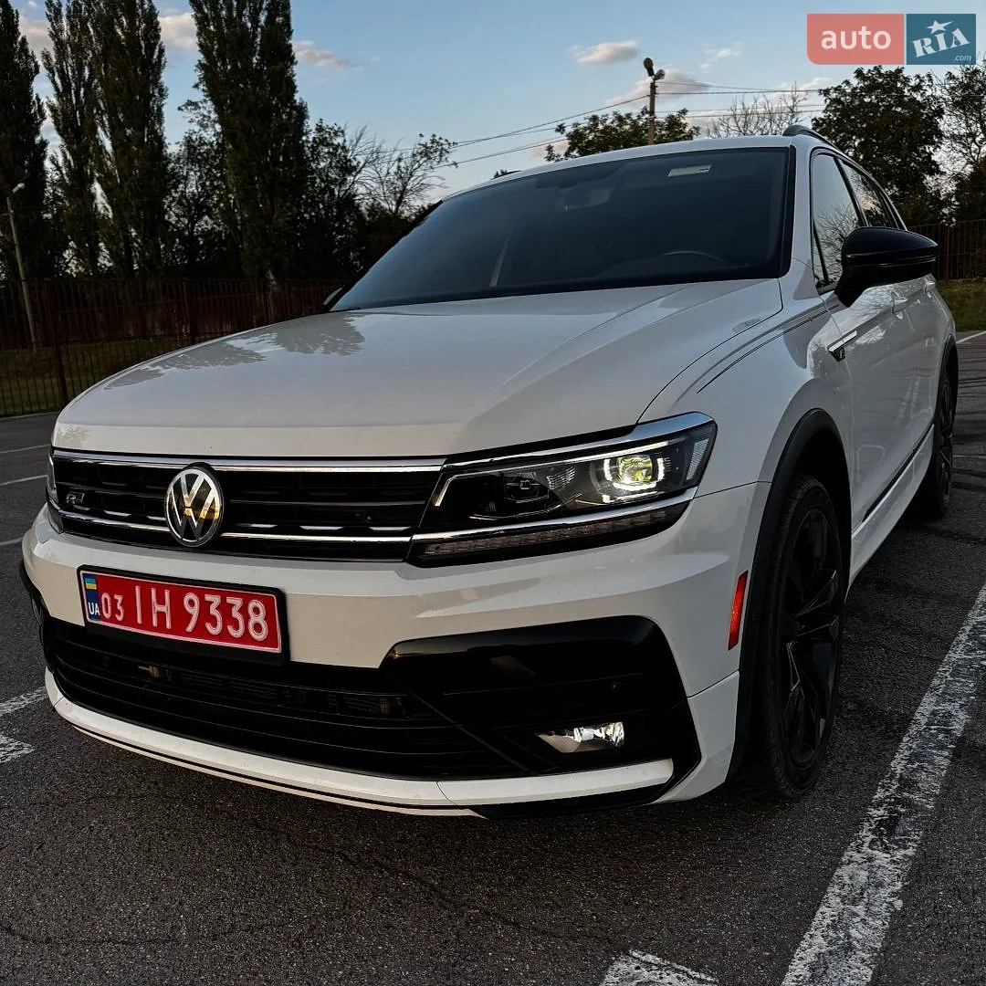 Volkswagen Tiguan 2021 — 1