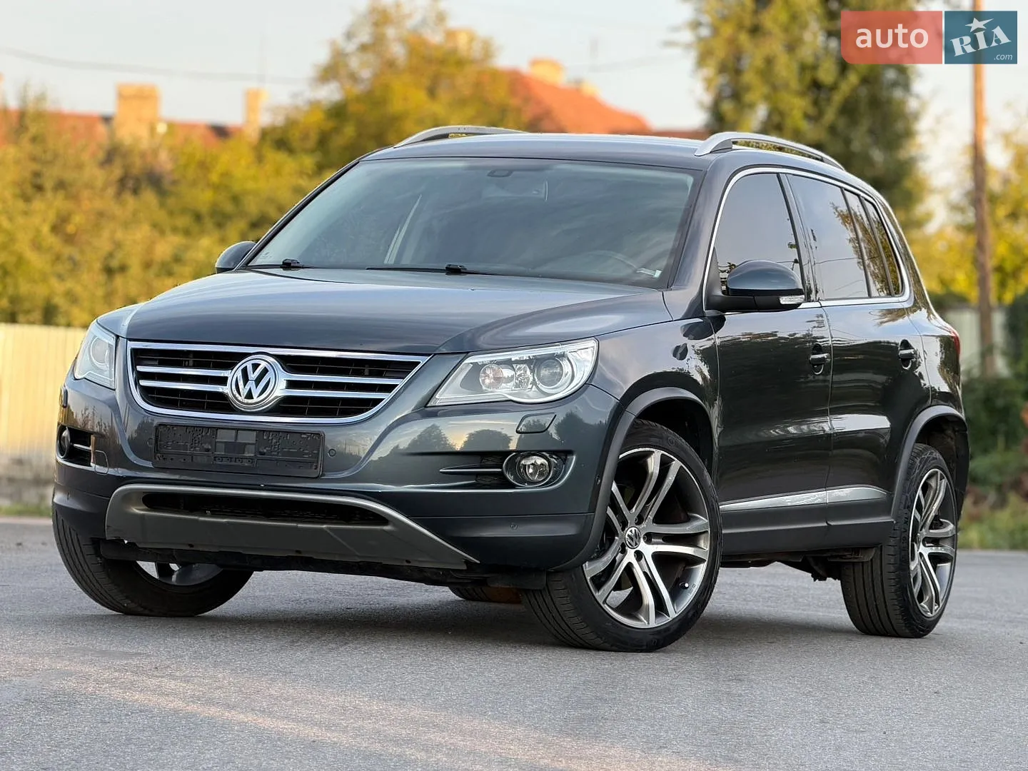 Volkswagen Tiguan, 2011