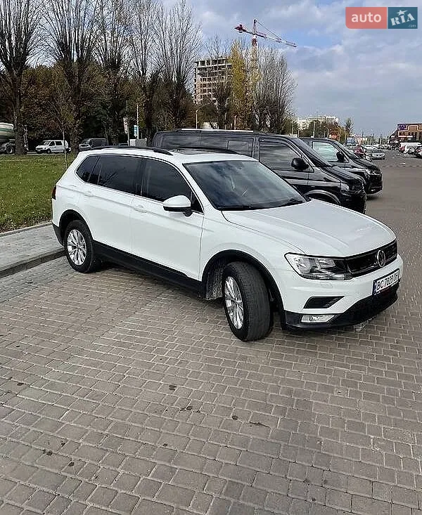 Volkswagen Tiguan, 2019