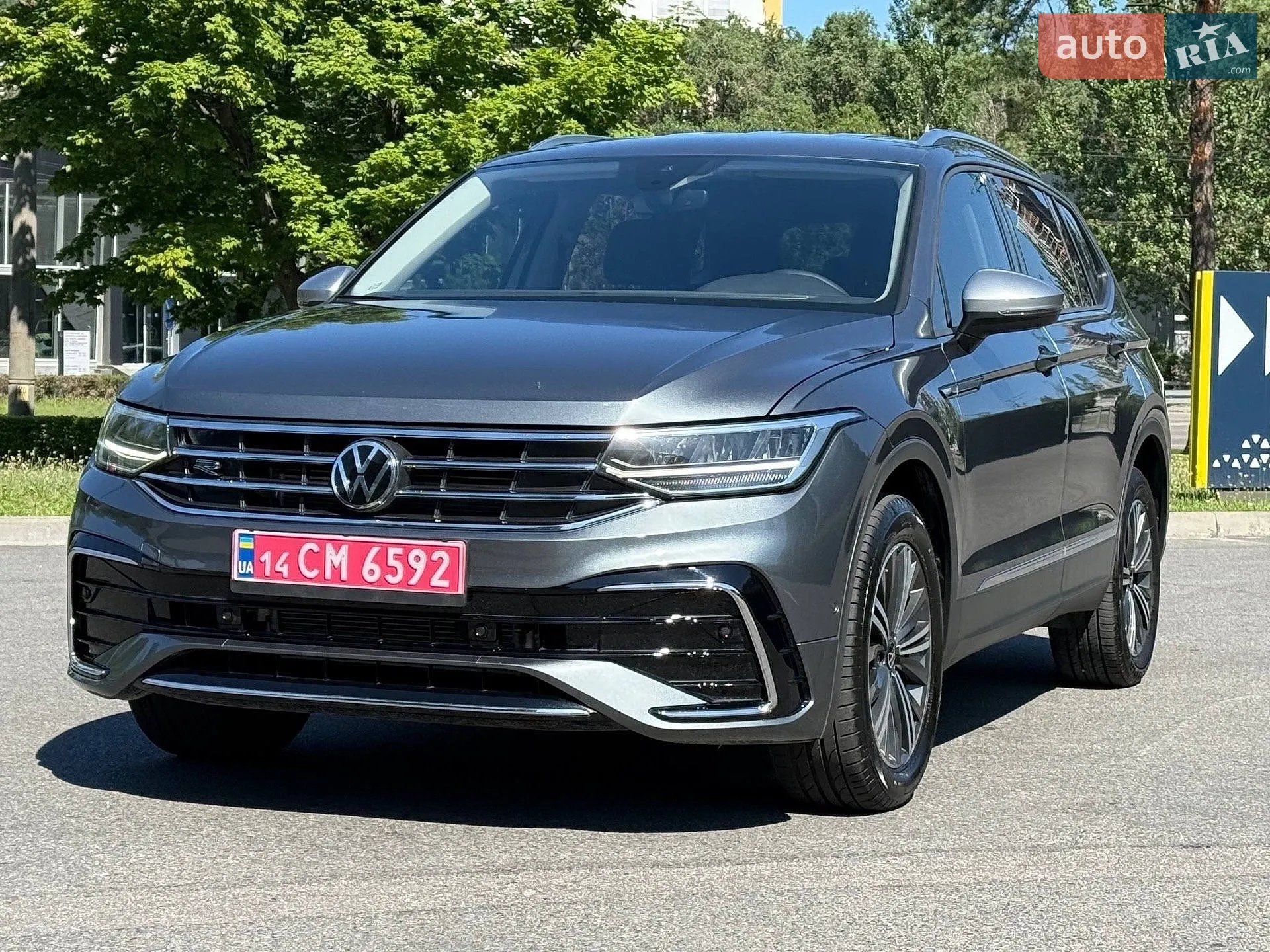 Volkswagen Tiguan 2024 — 1