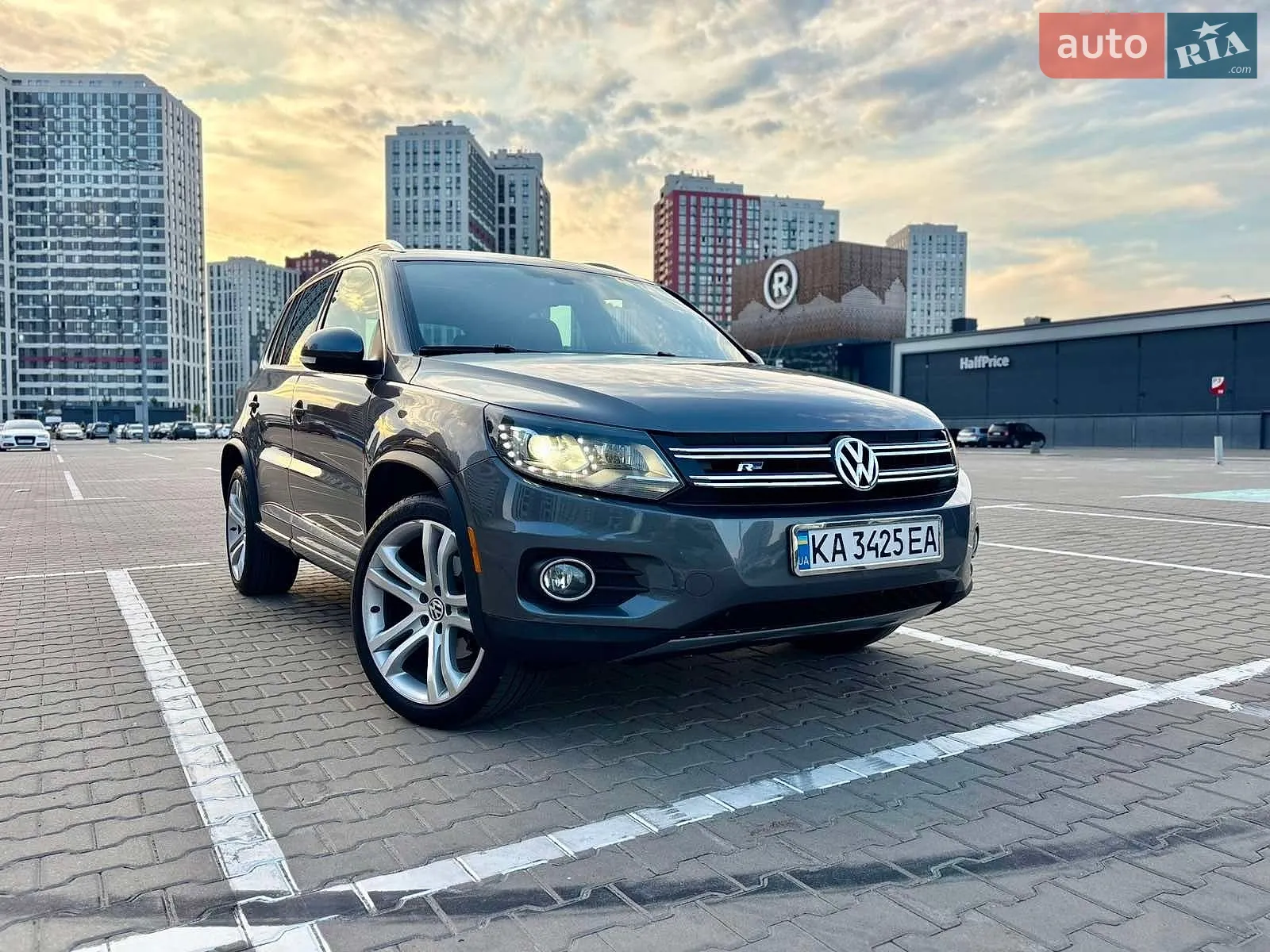 Volkswagen Tiguan, 2012