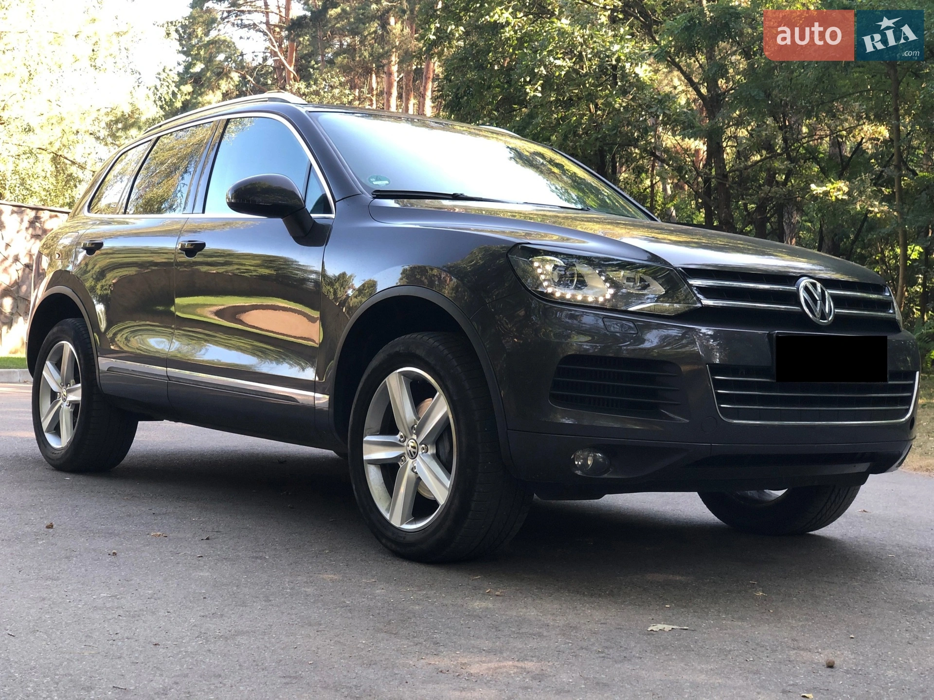 Volkswagen Touareg 2012 — 1