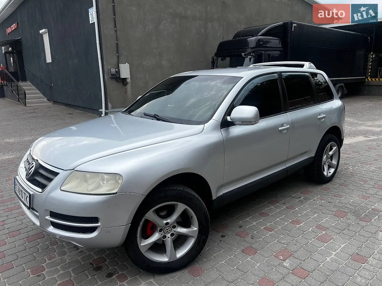 Volkswagen Touareg, 2004