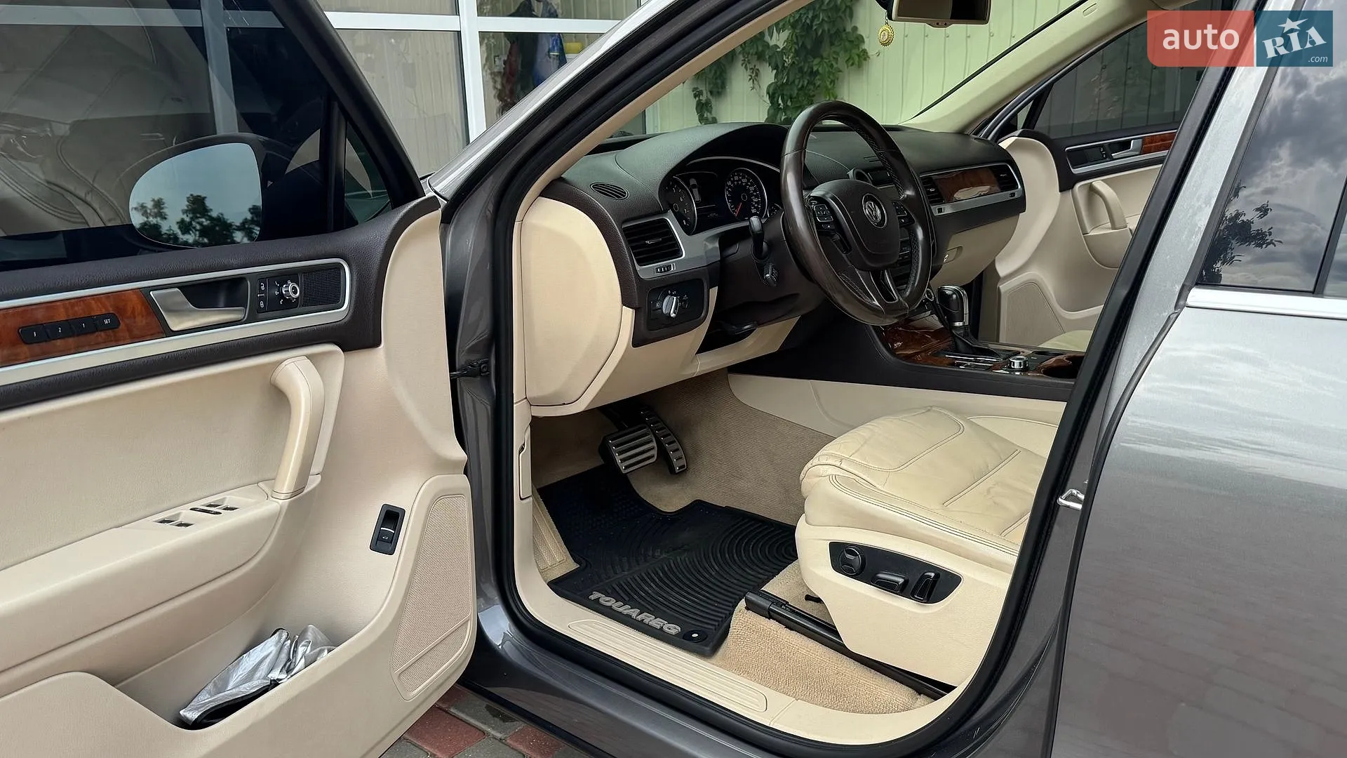 Volkswagen Touareg, 2012