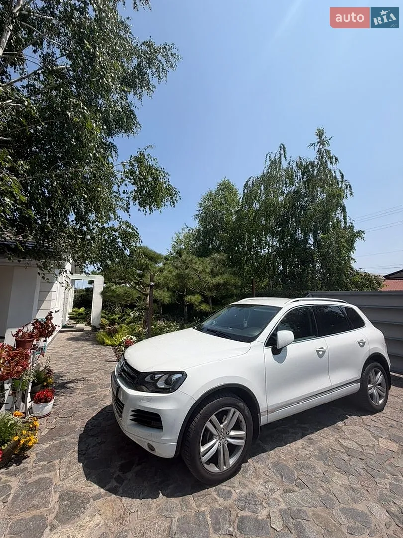 Volkswagen Touareg, 2013