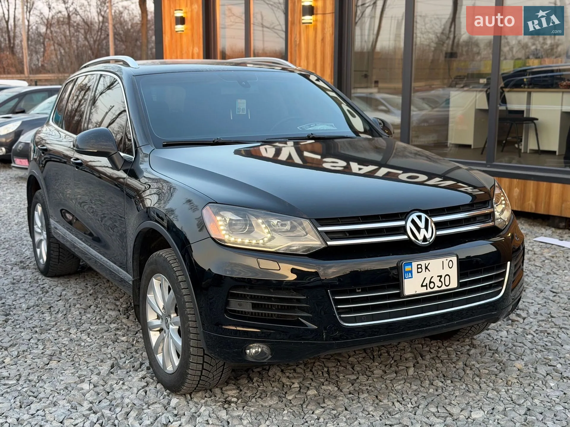Volkswagen Touareg 2011 — 1