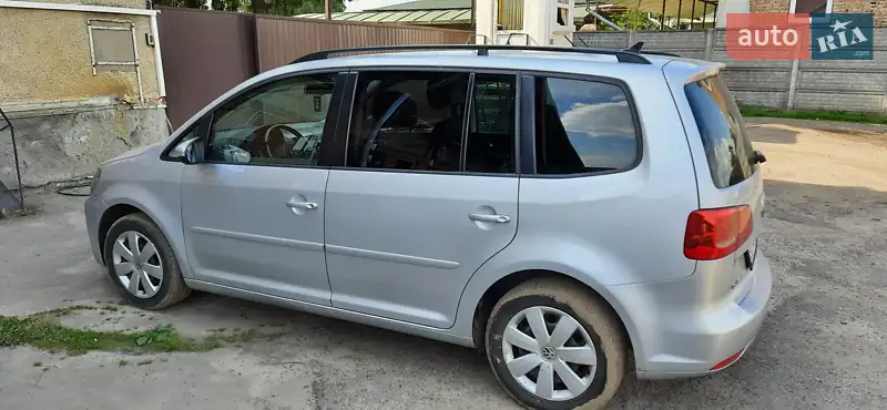 Volkswagen Touran, 2012