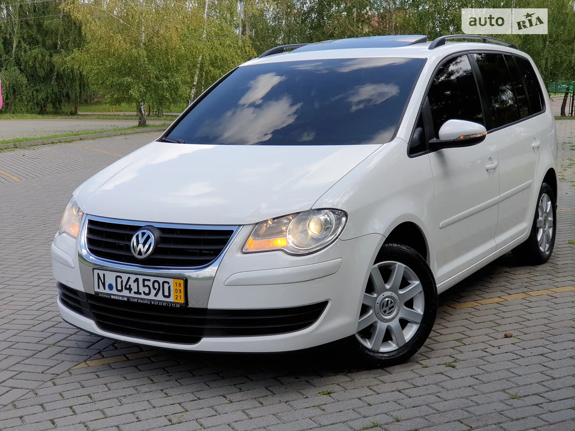 Volkswagen Touran, 2010