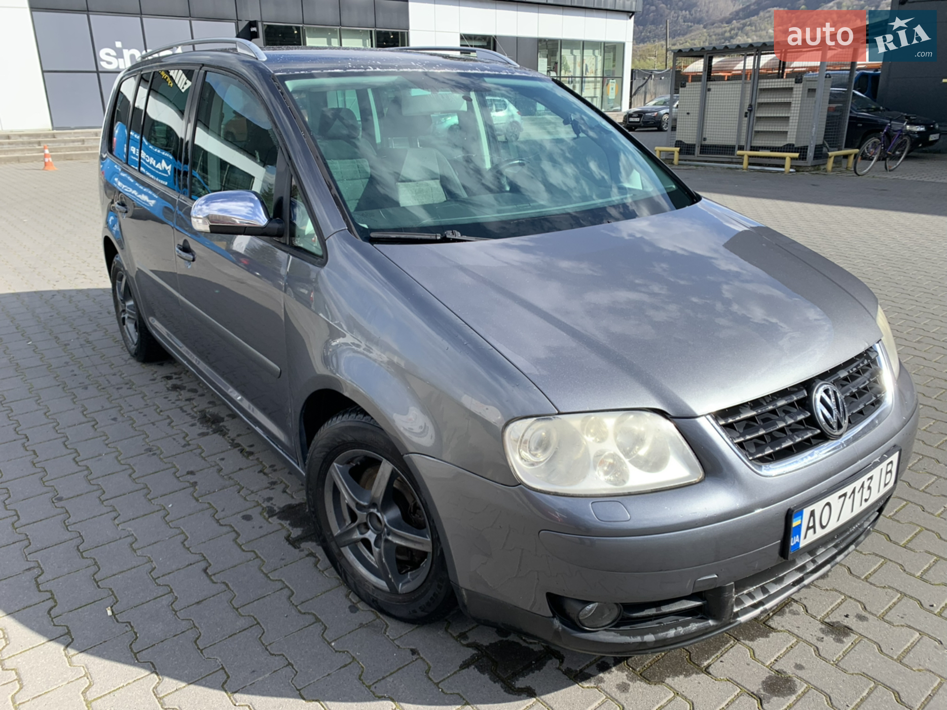 Volkswagen Touran, 2005