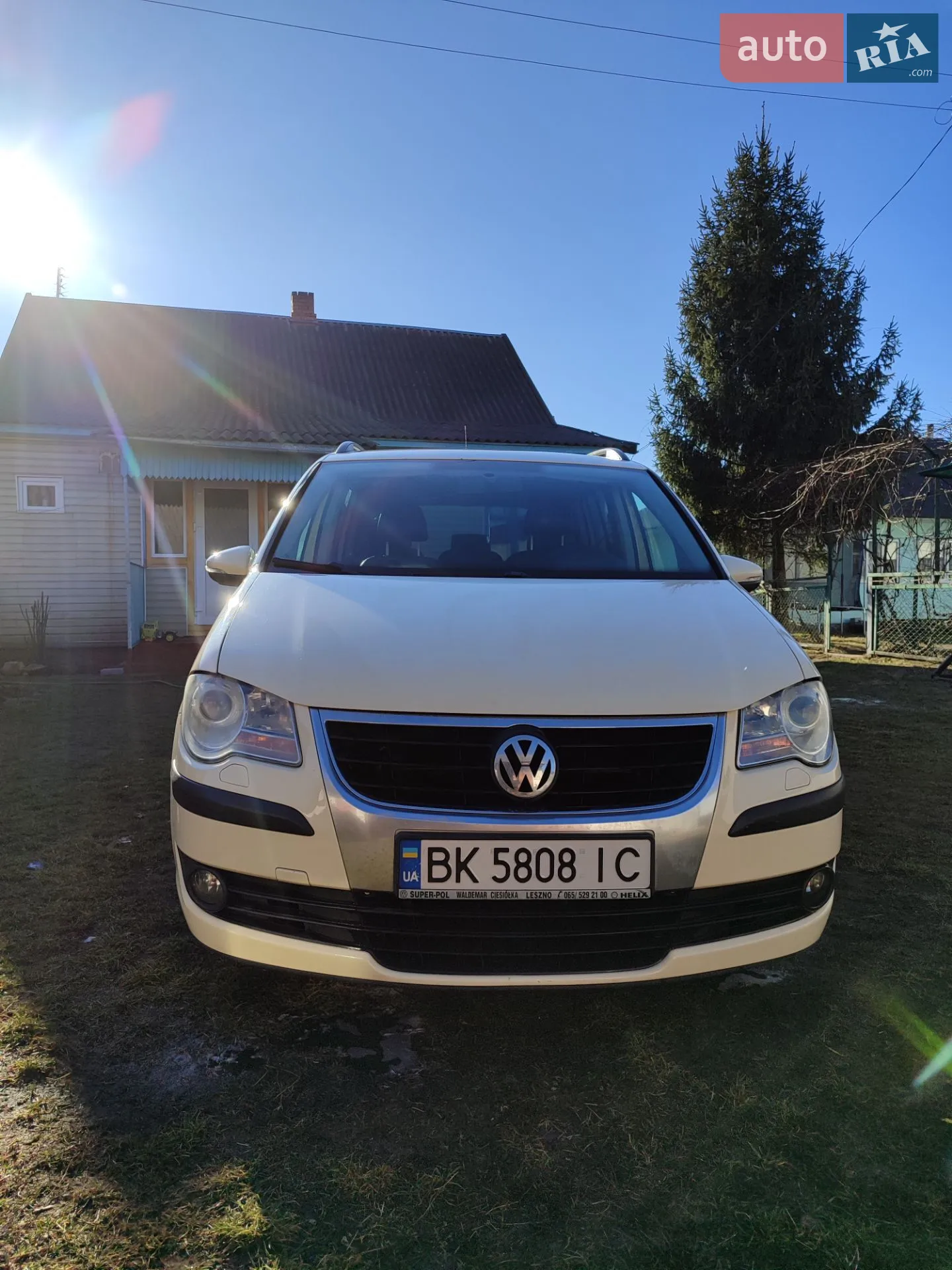Volkswagen Touran, 2010