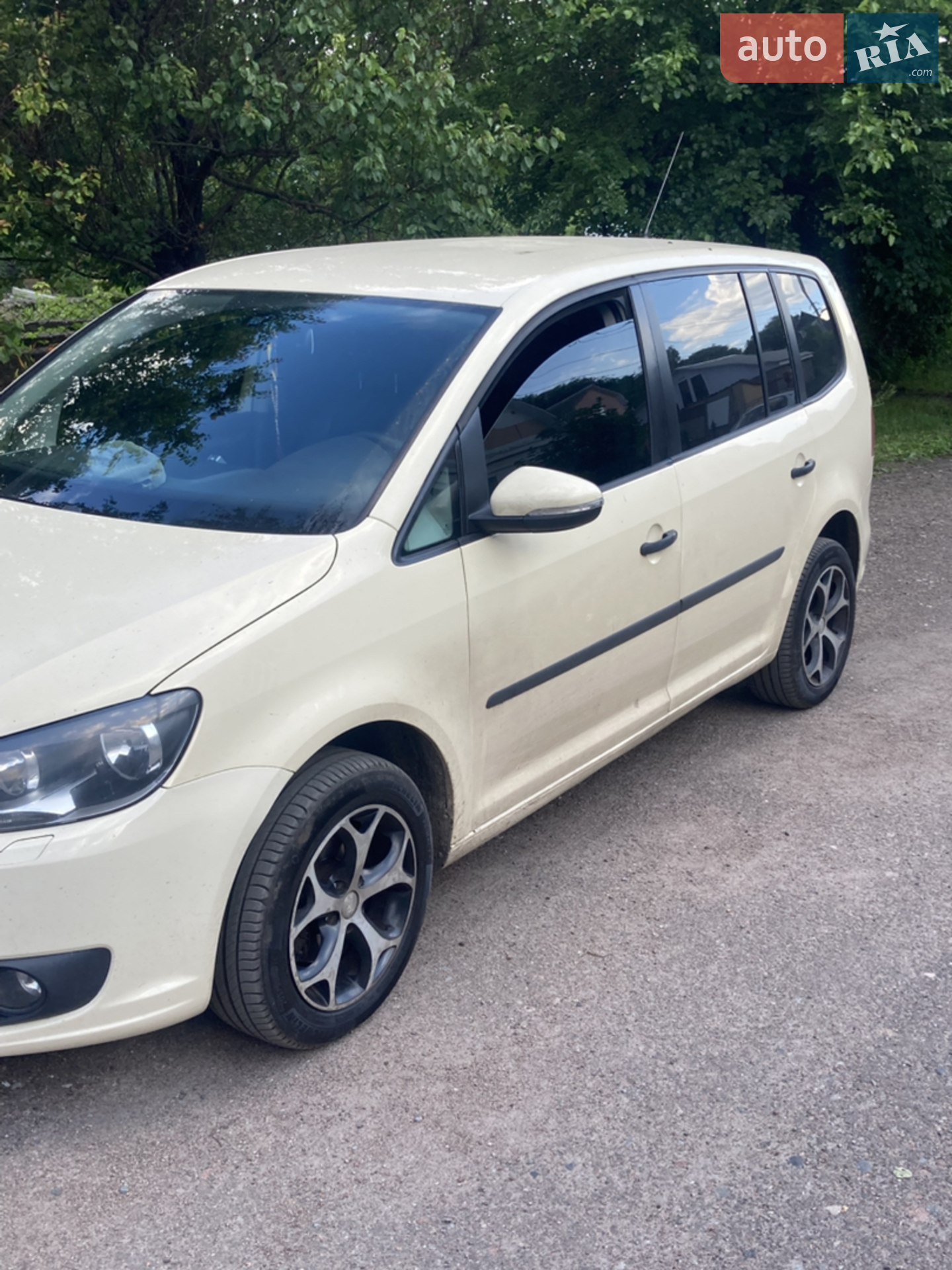 Volkswagen Touran, 2013
