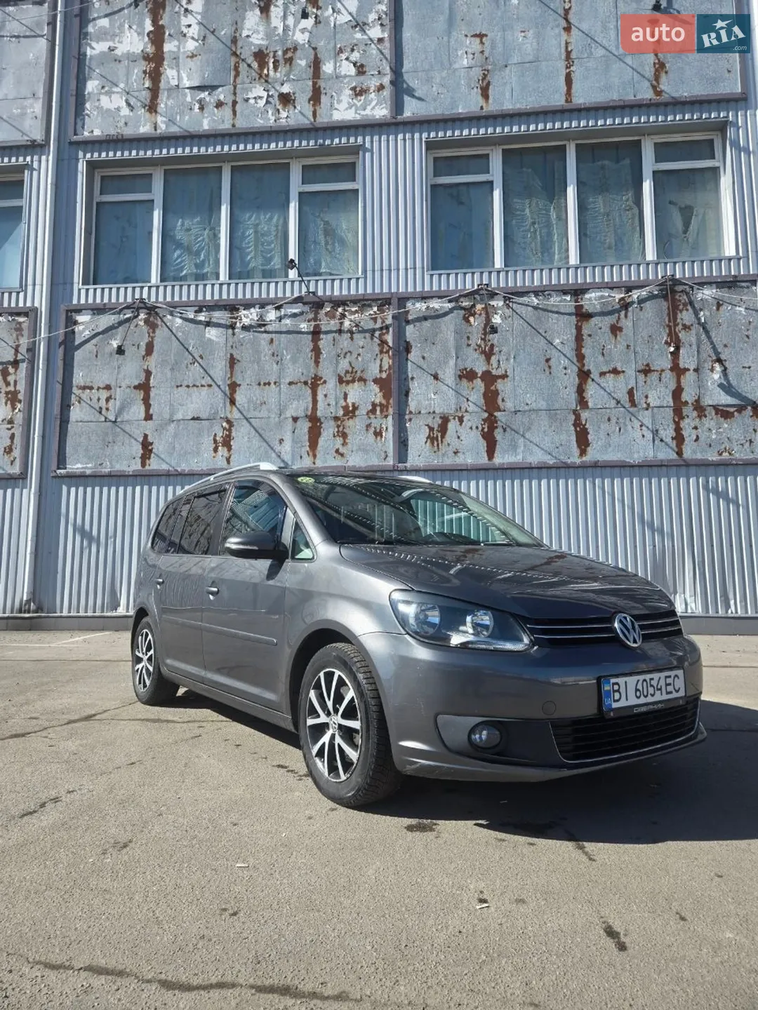 Volkswagen Touran, 2012
