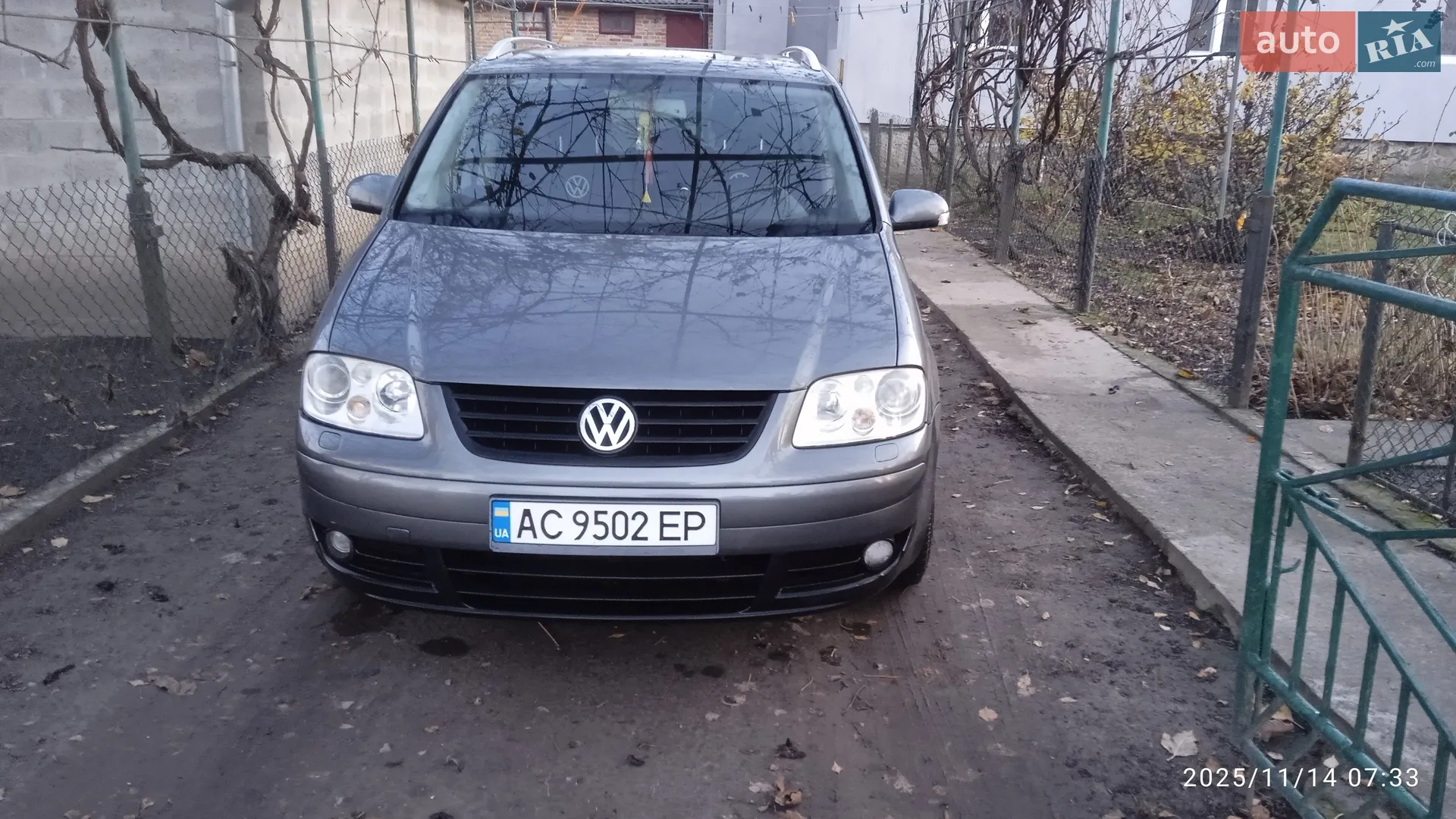 Volkswagen Touran, 2003