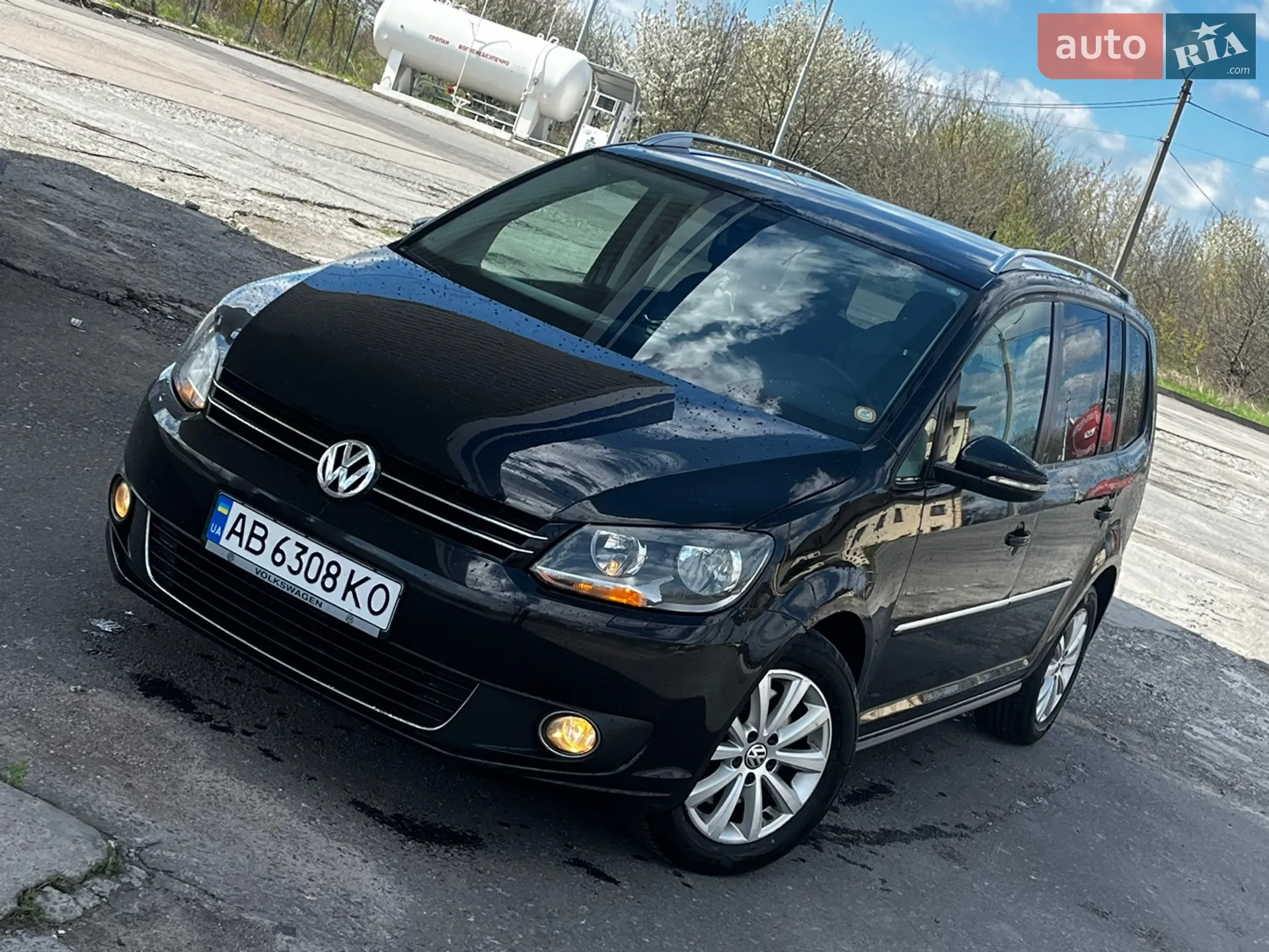 Volkswagen Touran, 2011