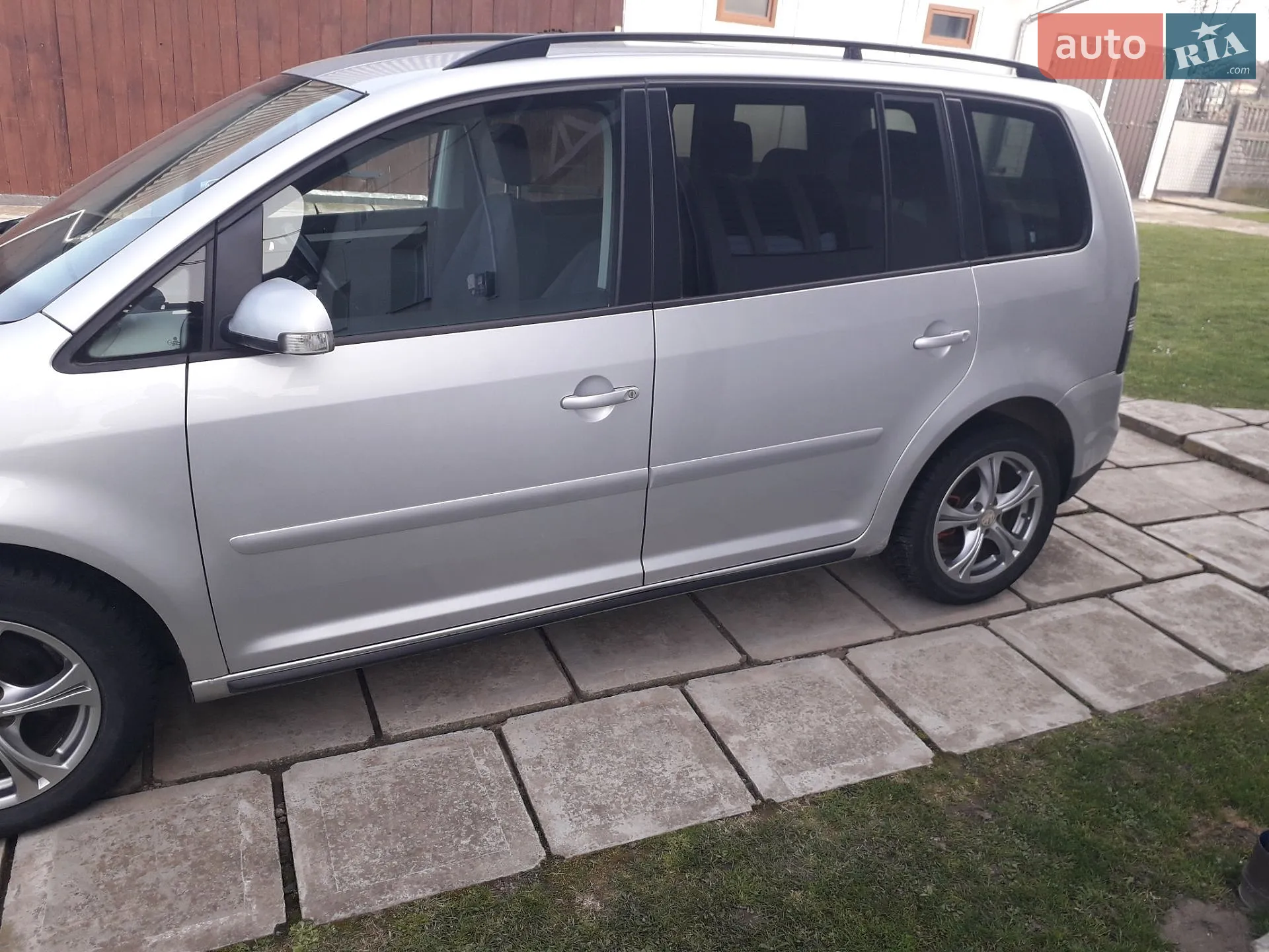 Volkswagen Touran, 2003