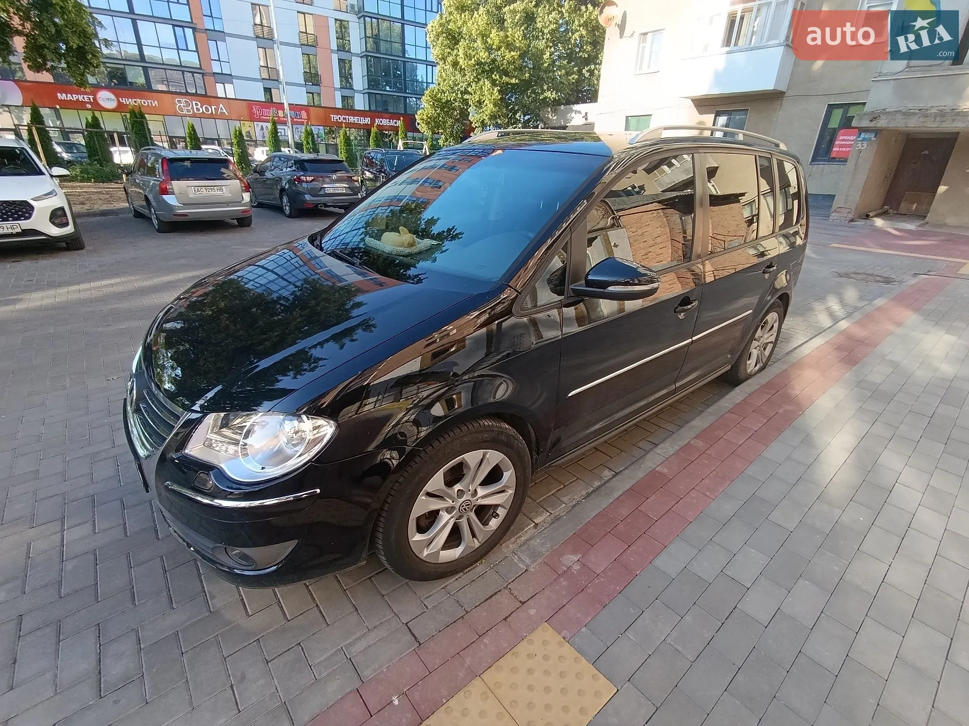 Volkswagen Touran, 2010