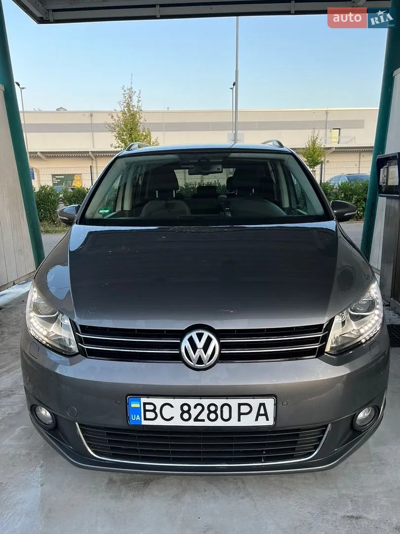 Volkswagen Touran, 2011