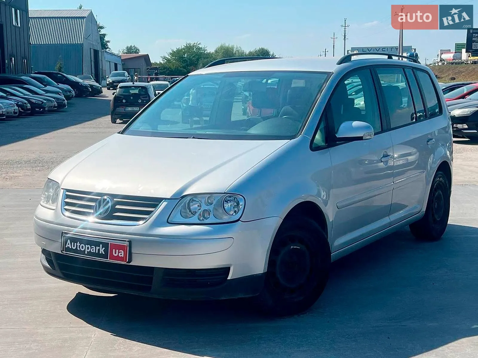 Volkswagen Touran, 2004