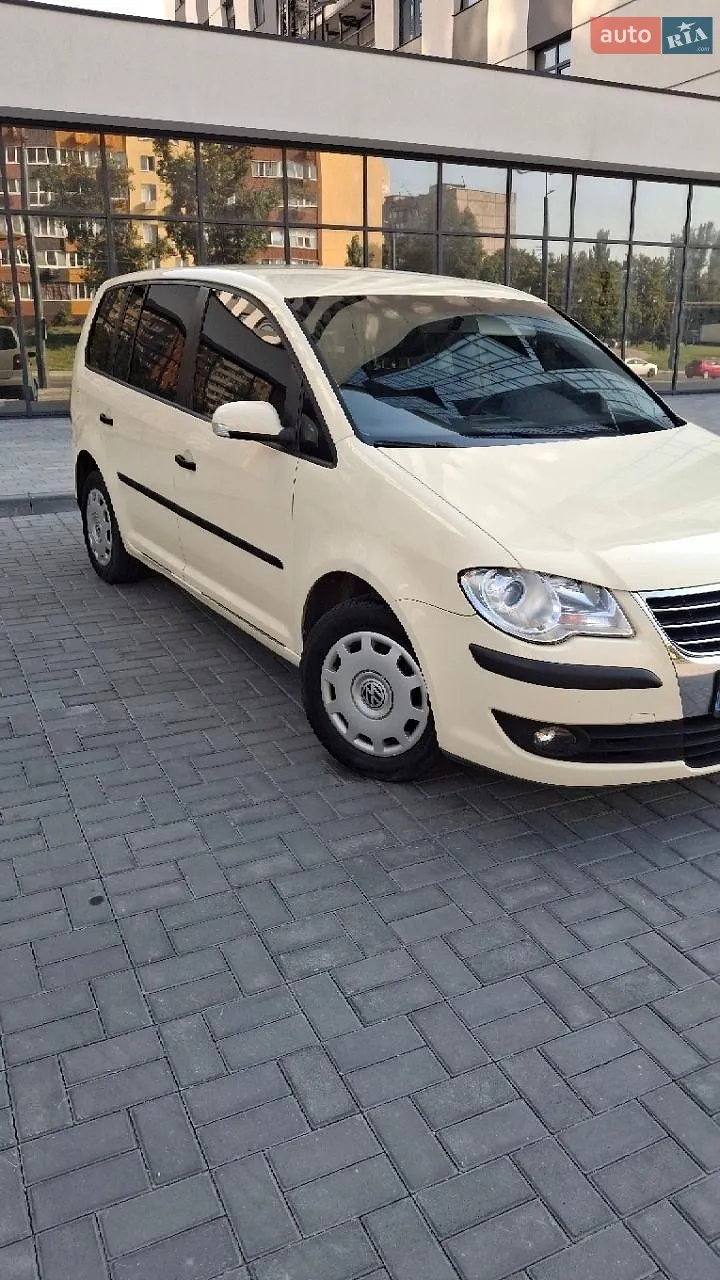 Volkswagen Touran, 2008