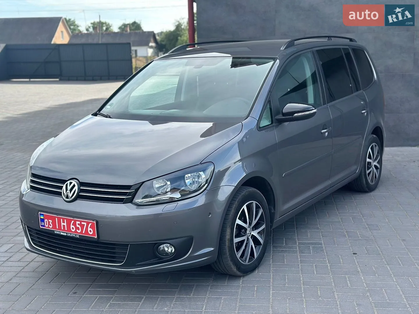 Volkswagen Touran, 2011