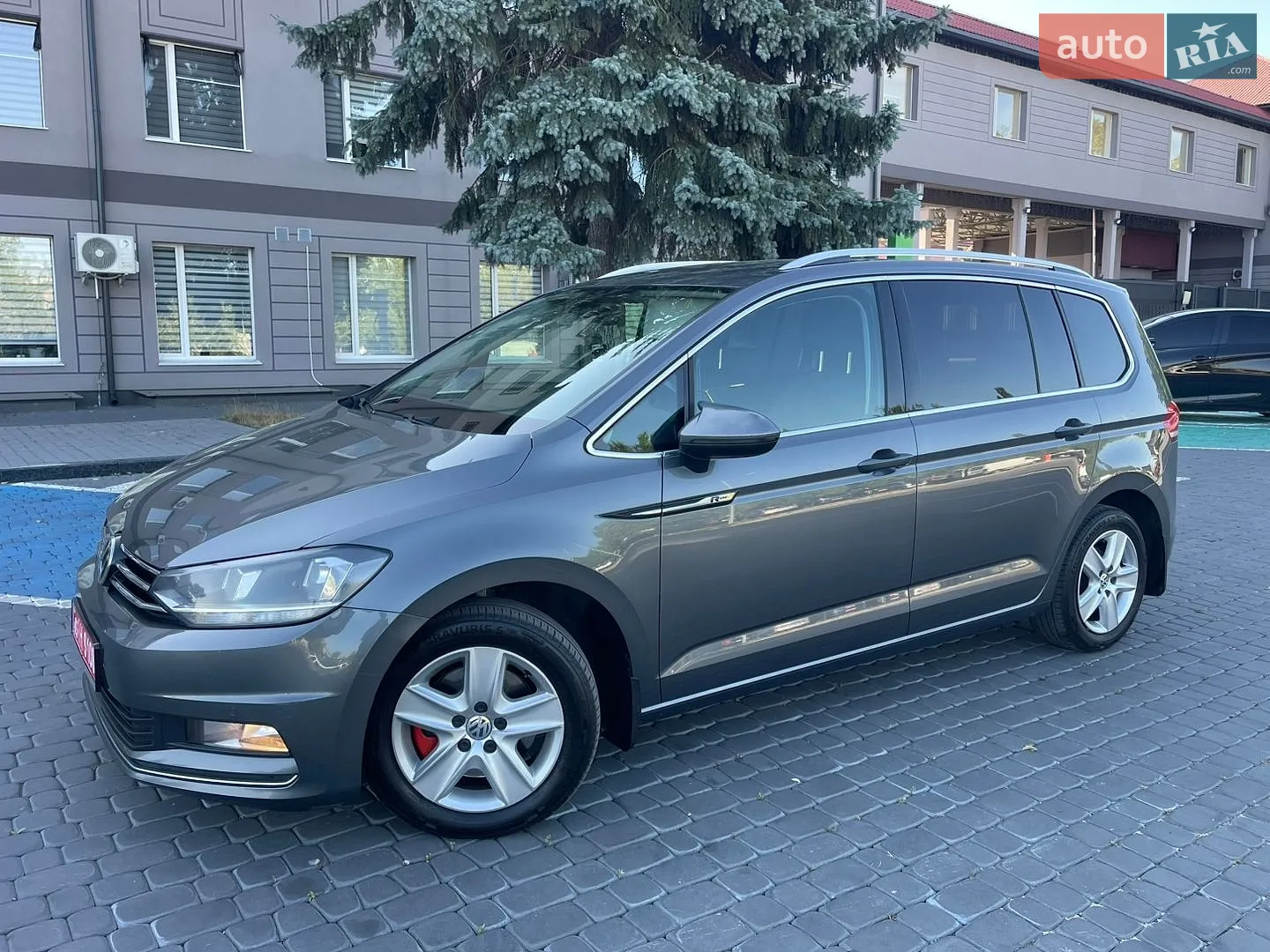 Volkswagen Touran, 2016