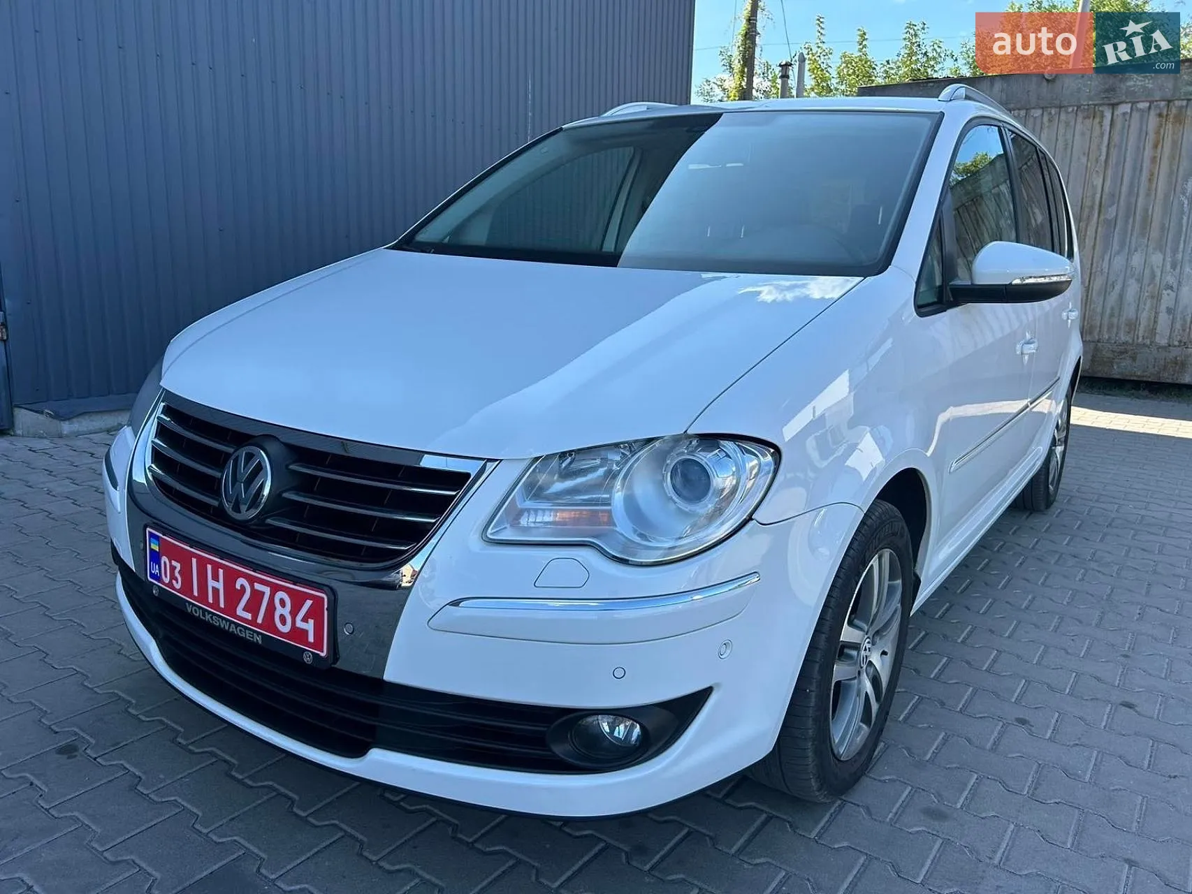 Volkswagen Touran, 2010