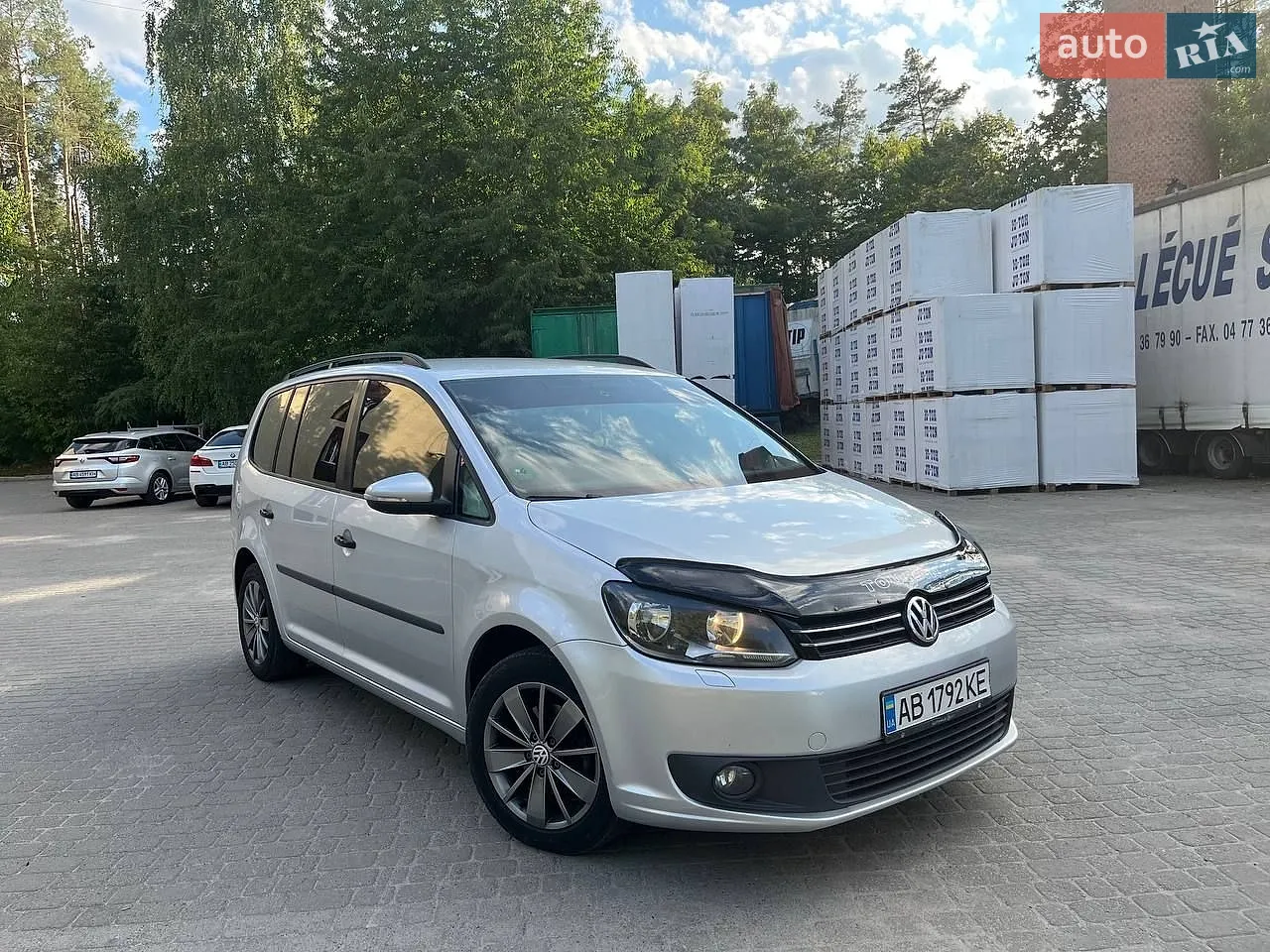 Volkswagen Touran, 2012
