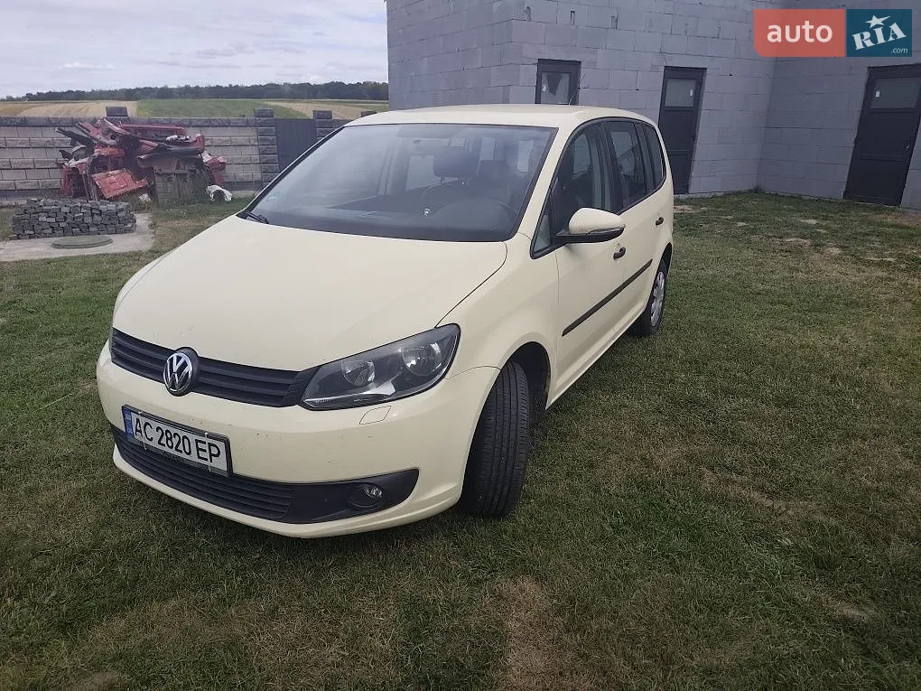 Volkswagen Touran, 2013