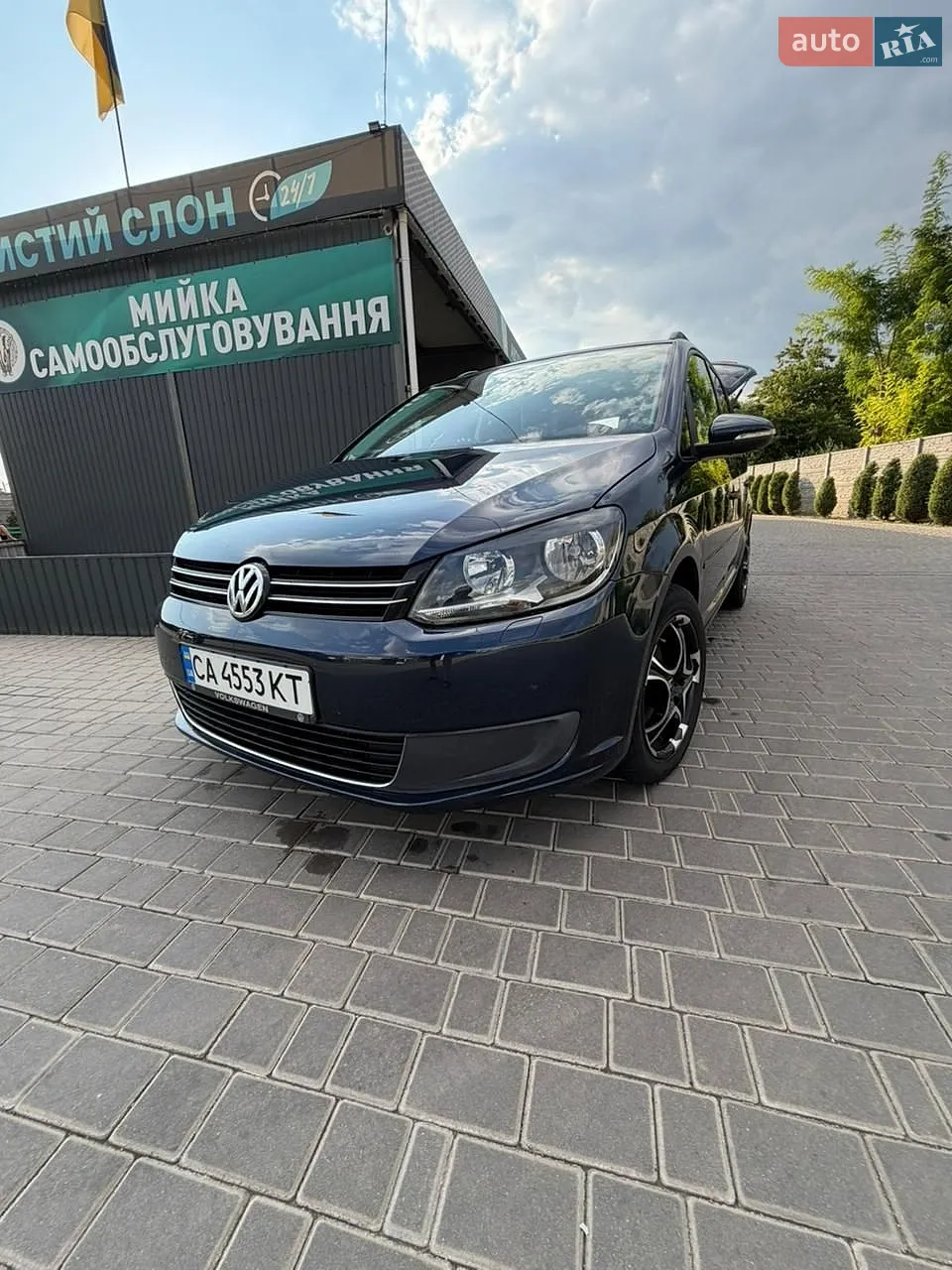 Volkswagen Touran, 2012