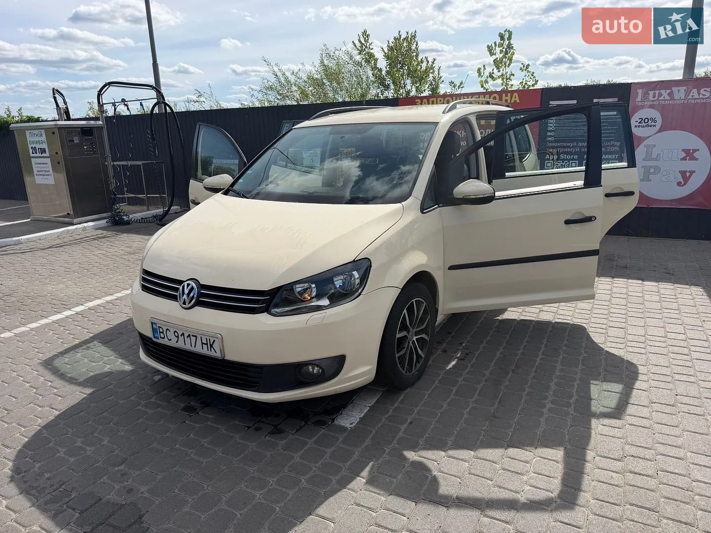 Volkswagen Touran, 2013