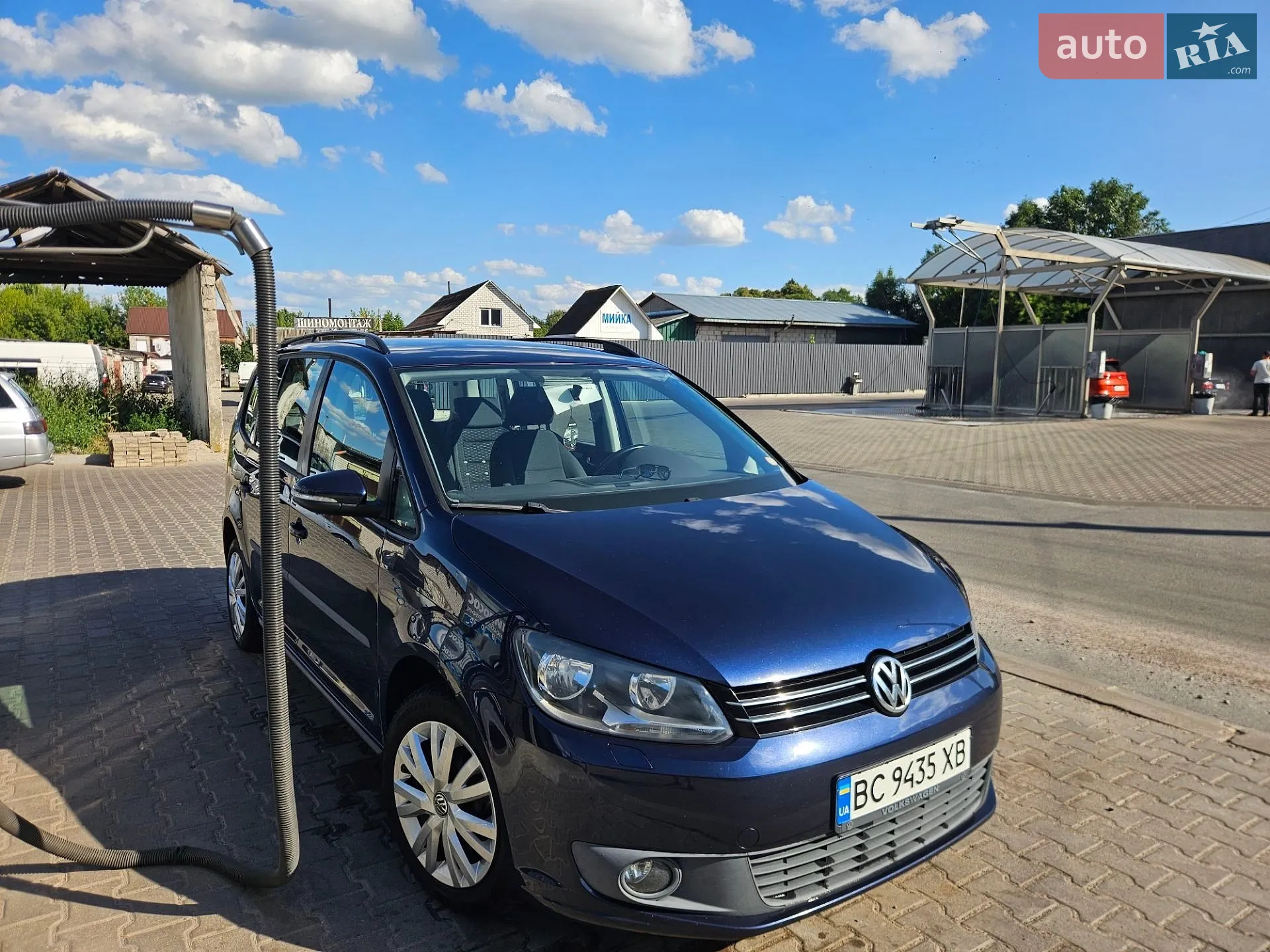 Volkswagen Touran, 2010