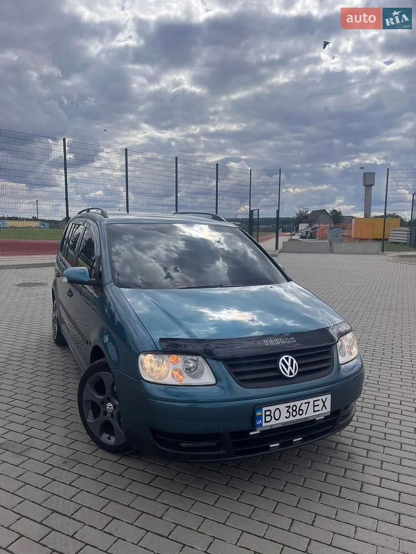 Volkswagen Touran, 2004
