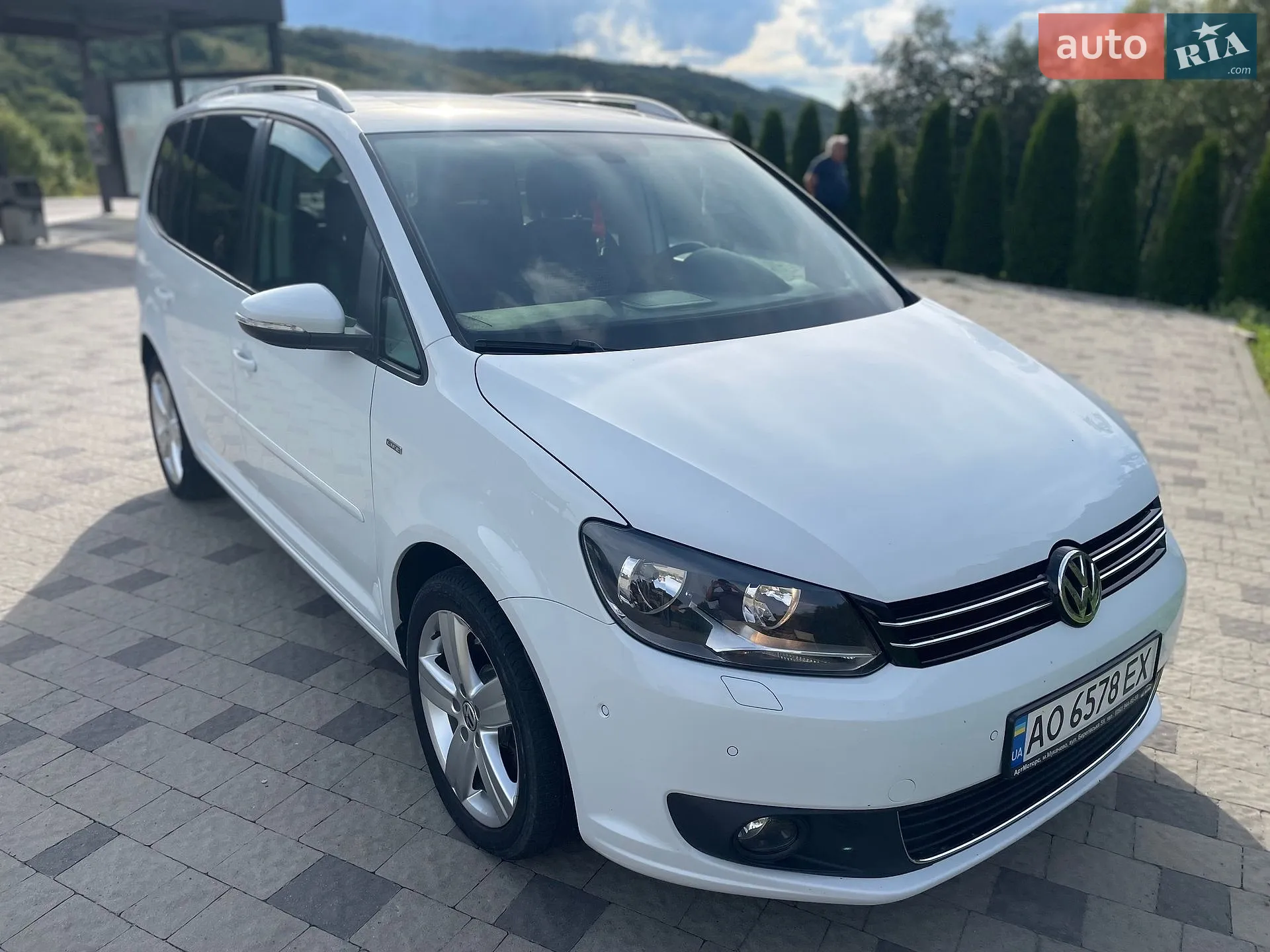 Volkswagen Touran, 2014