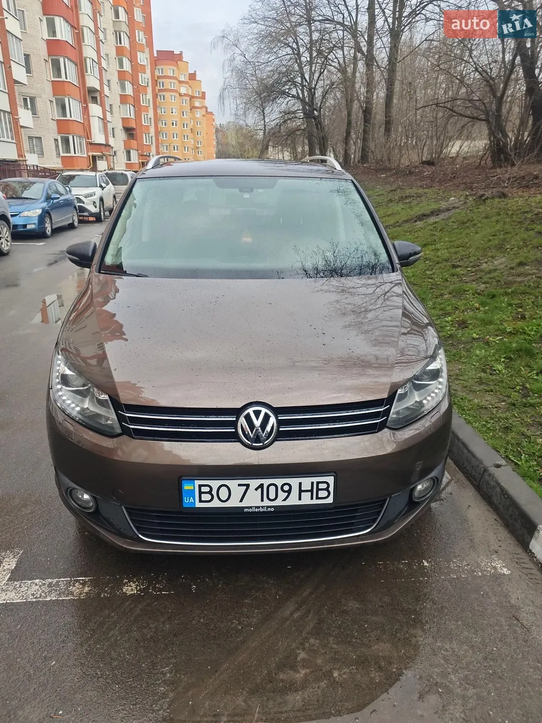 Volkswagen Touran, 2012