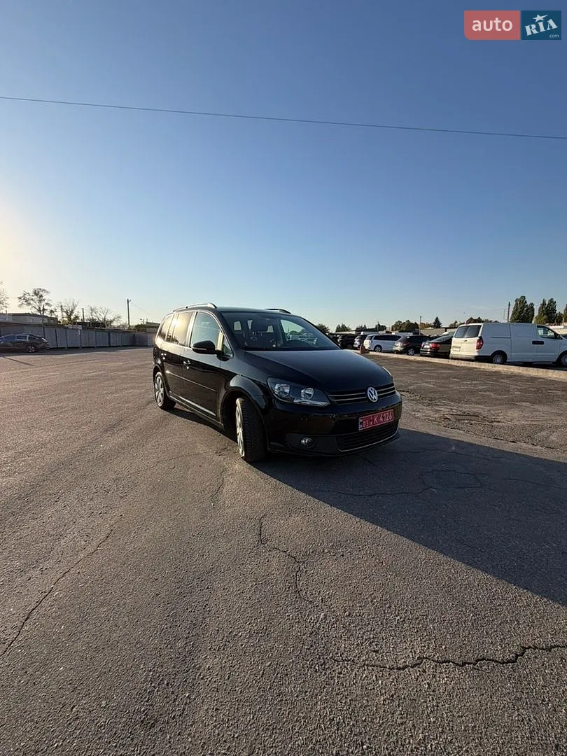 Volkswagen Touran, 2012