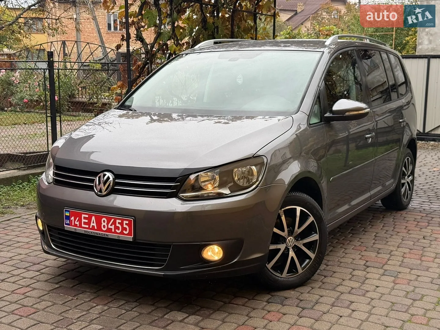 Volkswagen Touran, 2012