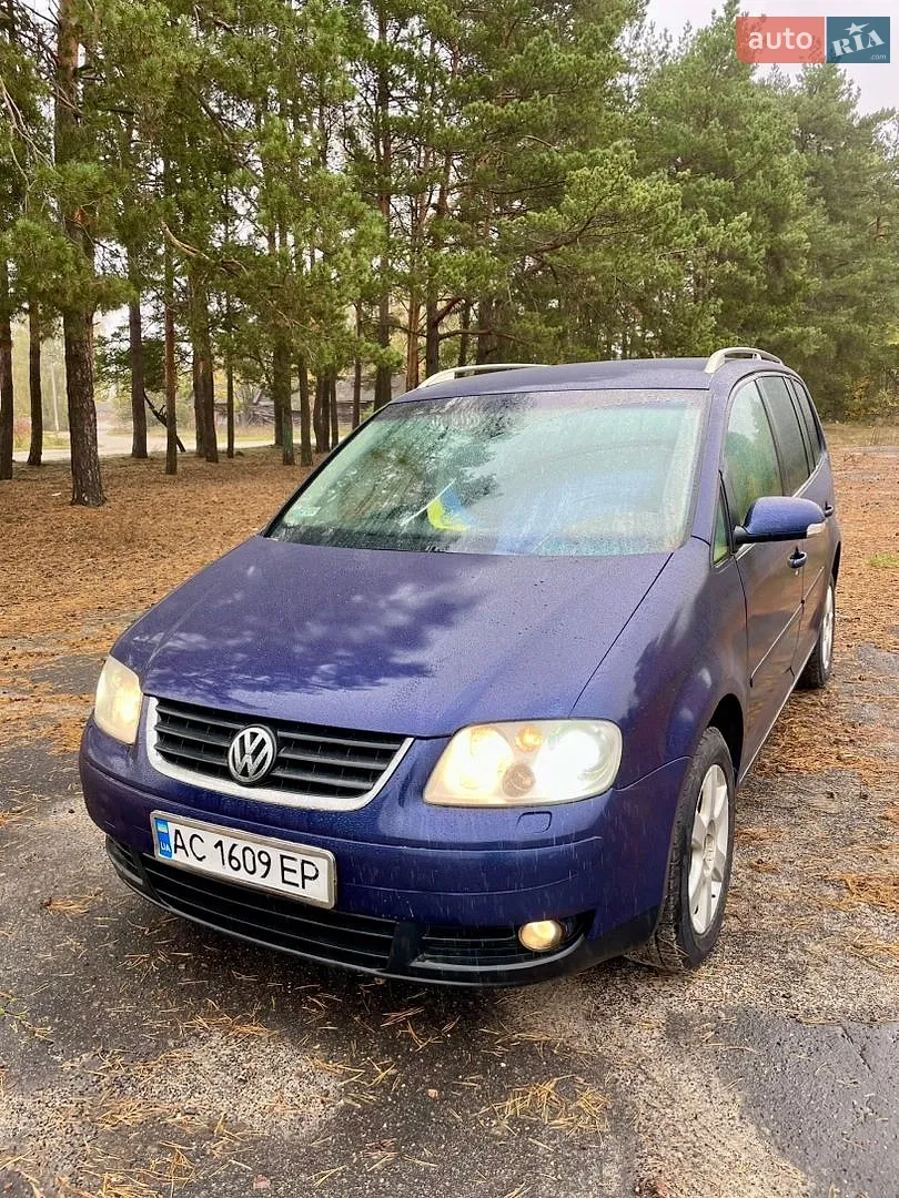 Volkswagen Touran, 2004