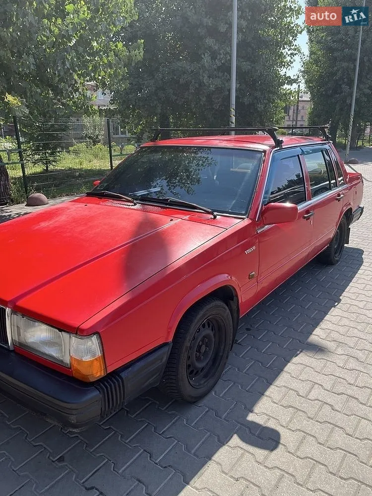 Volvo 740, 1985