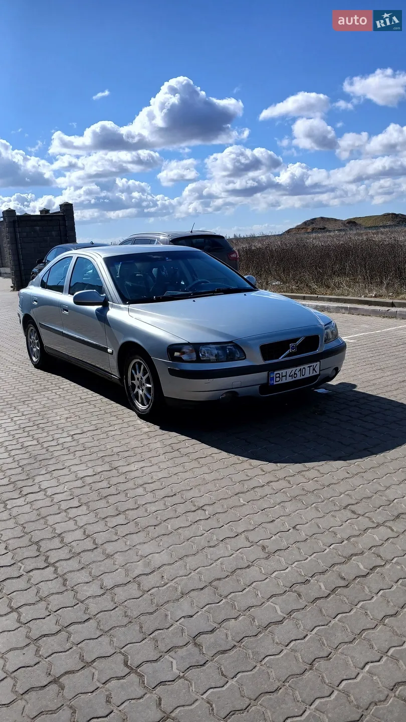 Volvo S60, 2001