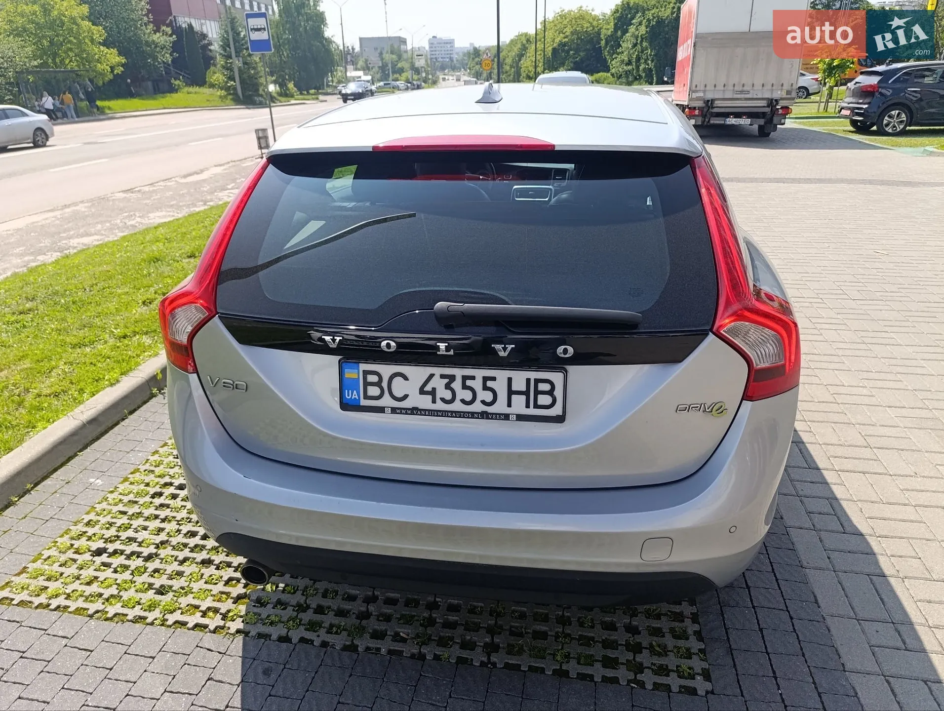 Volvo S60, 2011