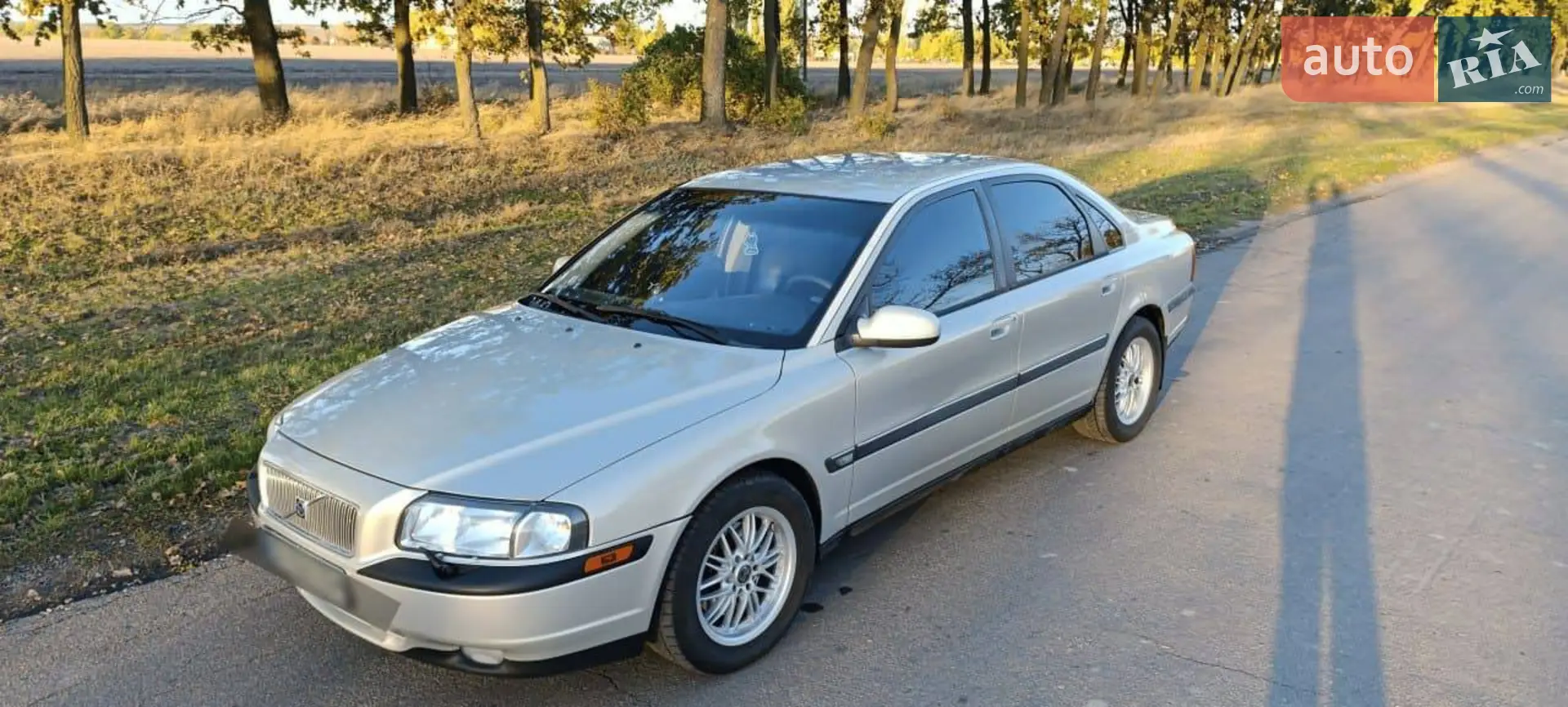 Volvo S80, 2001