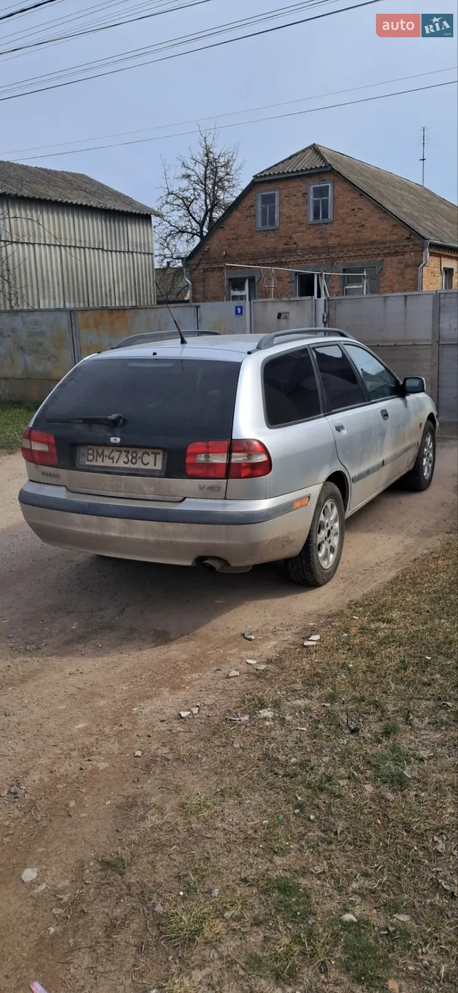 Volvo V40, 2002