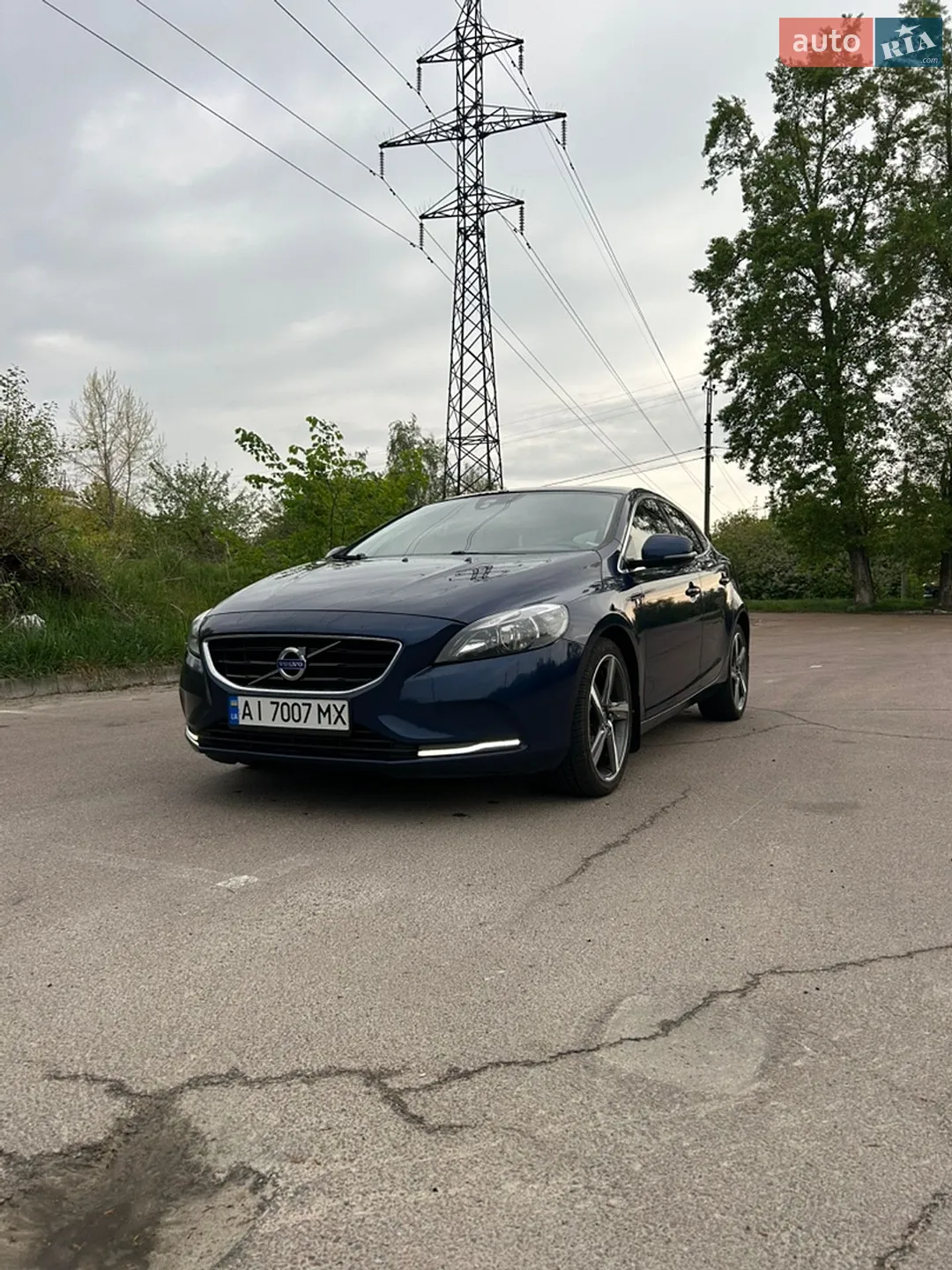Volvo V40, 2015