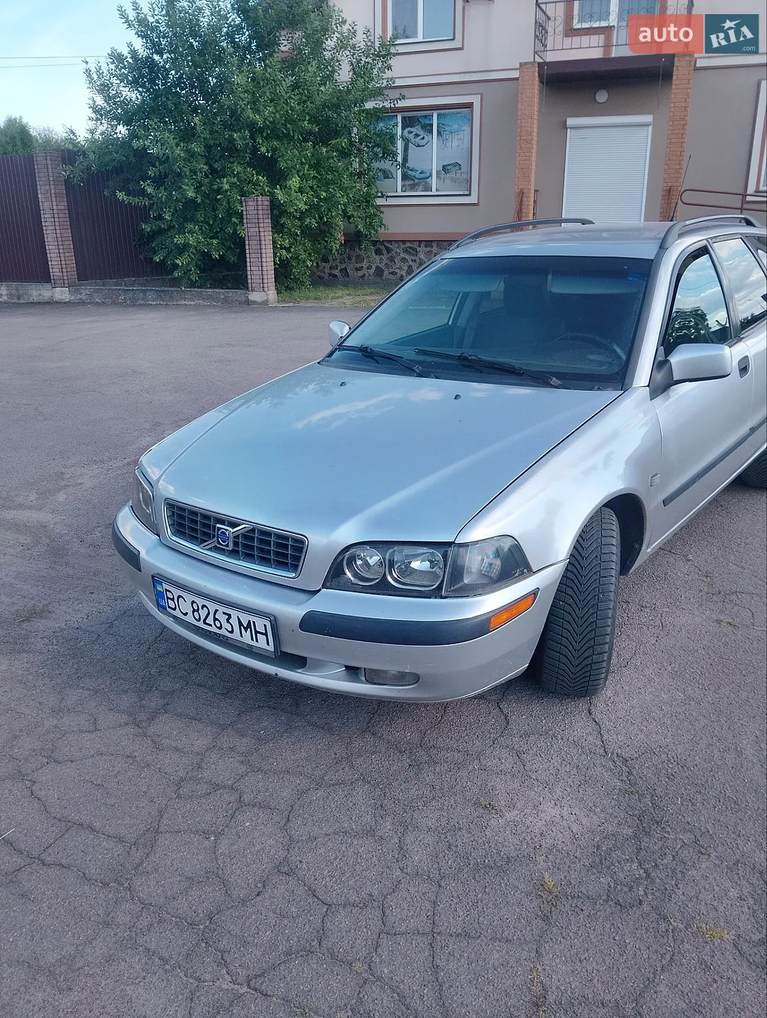 Volvo V40, 2003