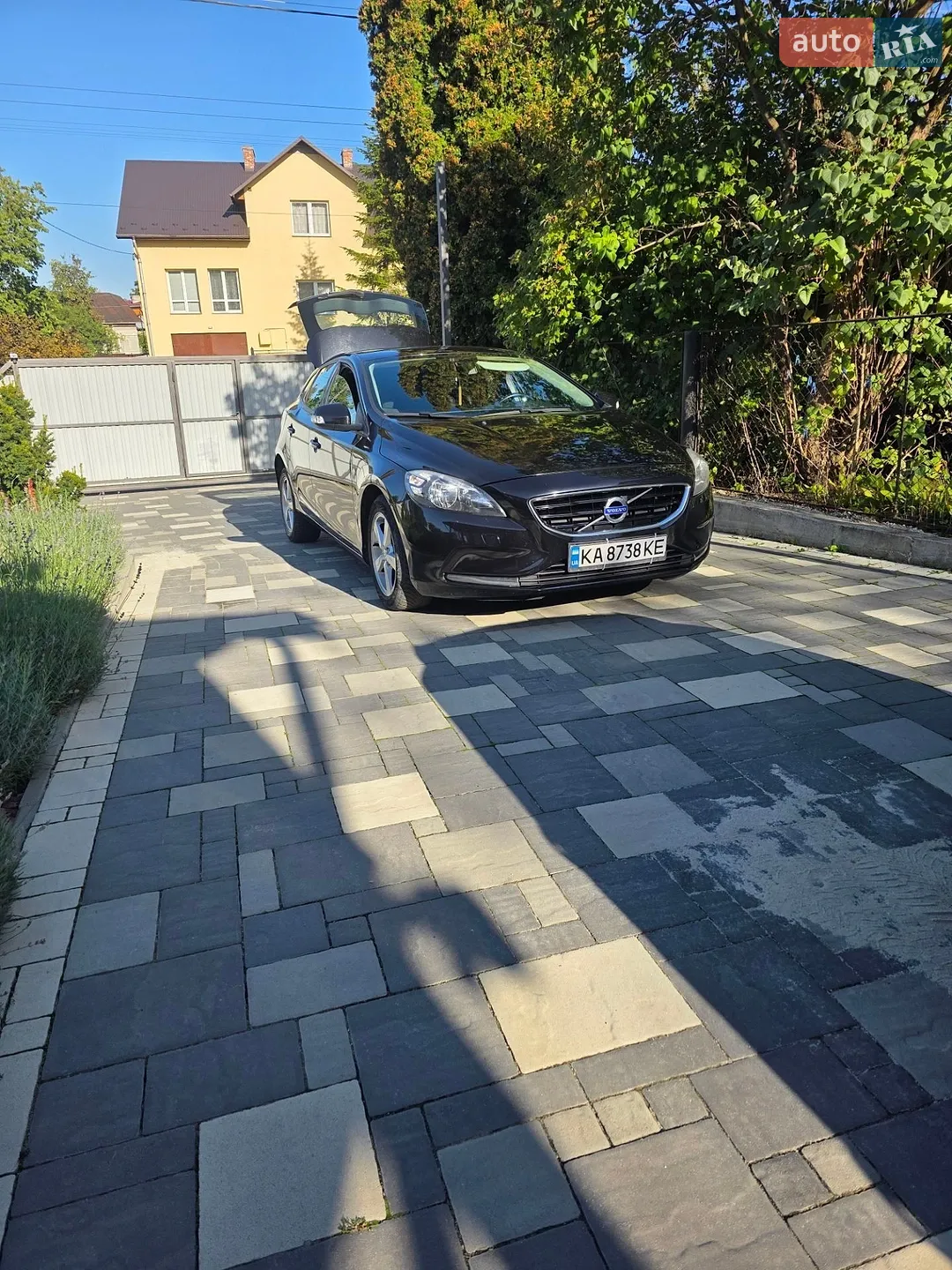 Volvo V40, 2015